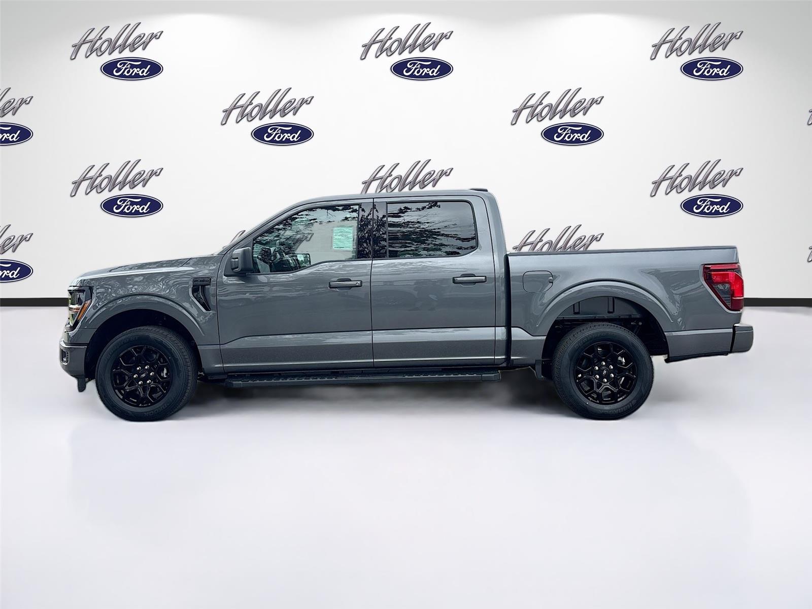 2025 Ford F-150 XLT photo 4
