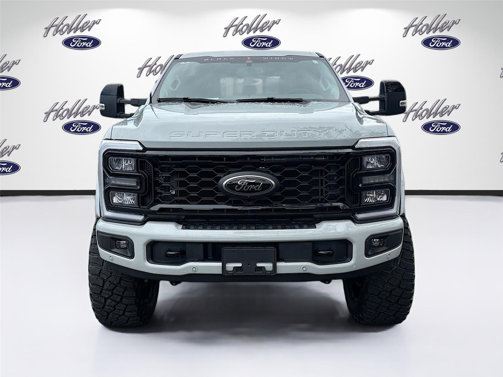 2025 Ford Super Duty F-250 LARIAT SRW Black Widow