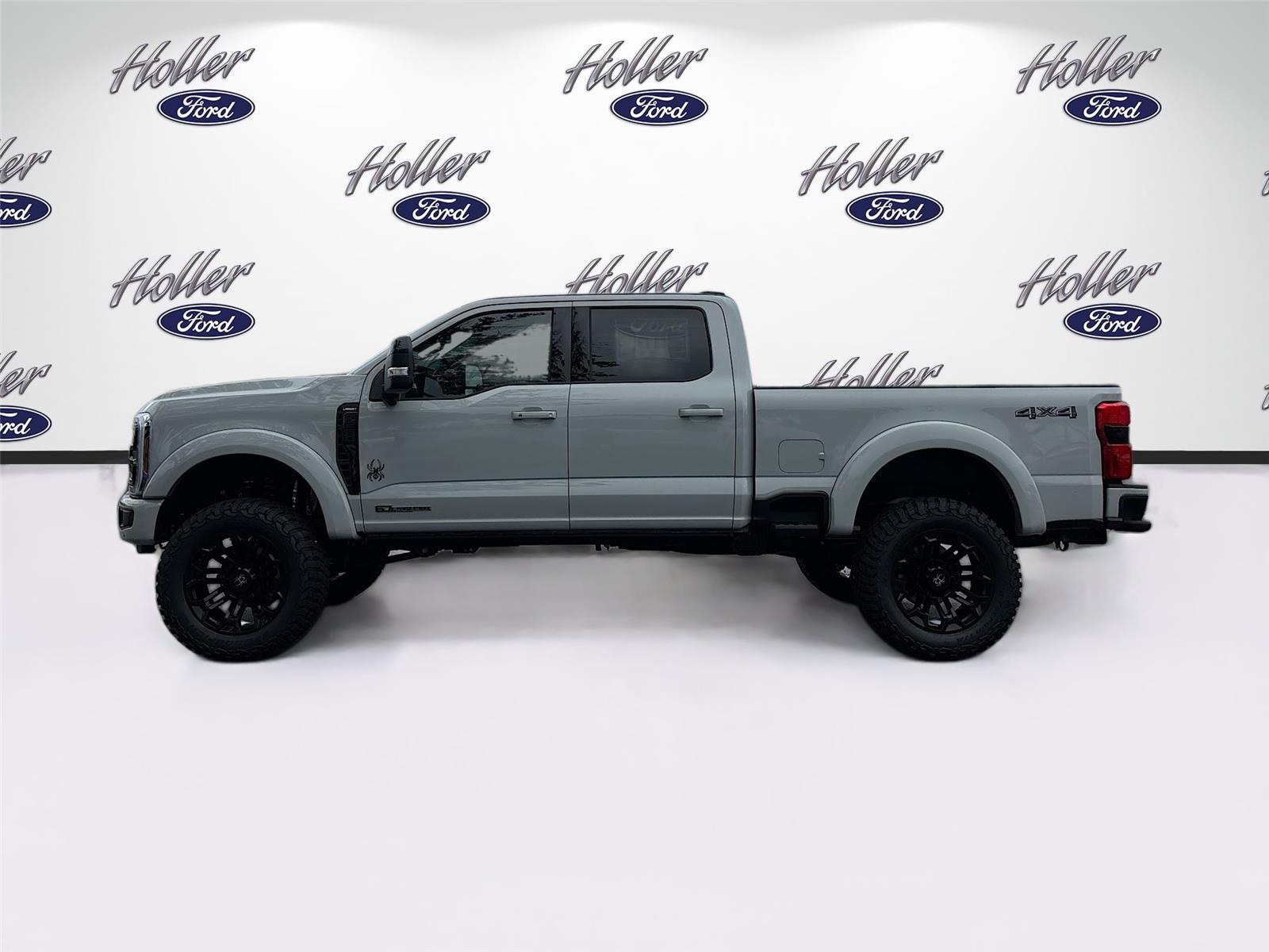 2025 Ford Super Duty F-250 LARIAT SRW Black Widow