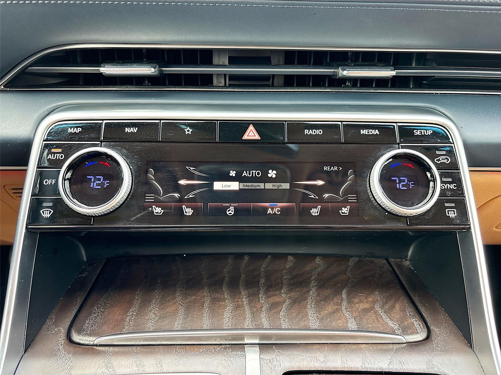 2022 Genesis GV80 Advanced +