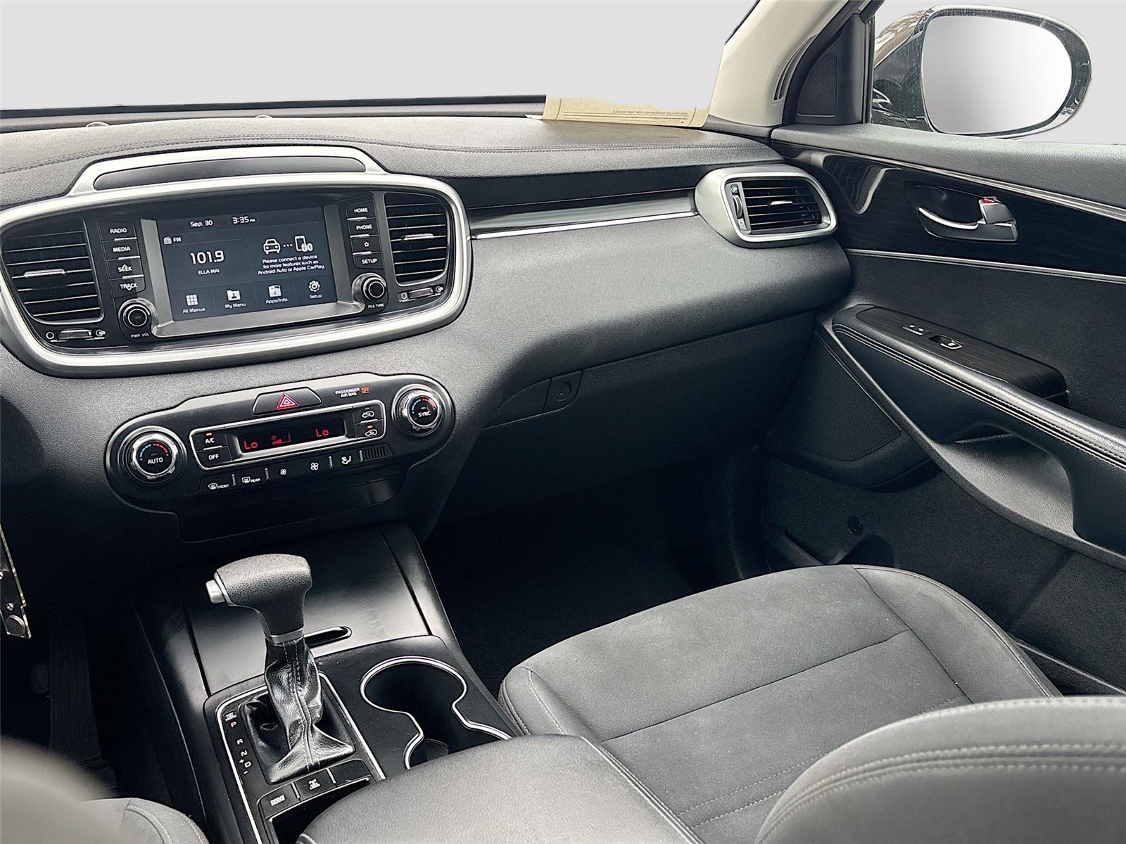 2019 Kia Sorento LX V6