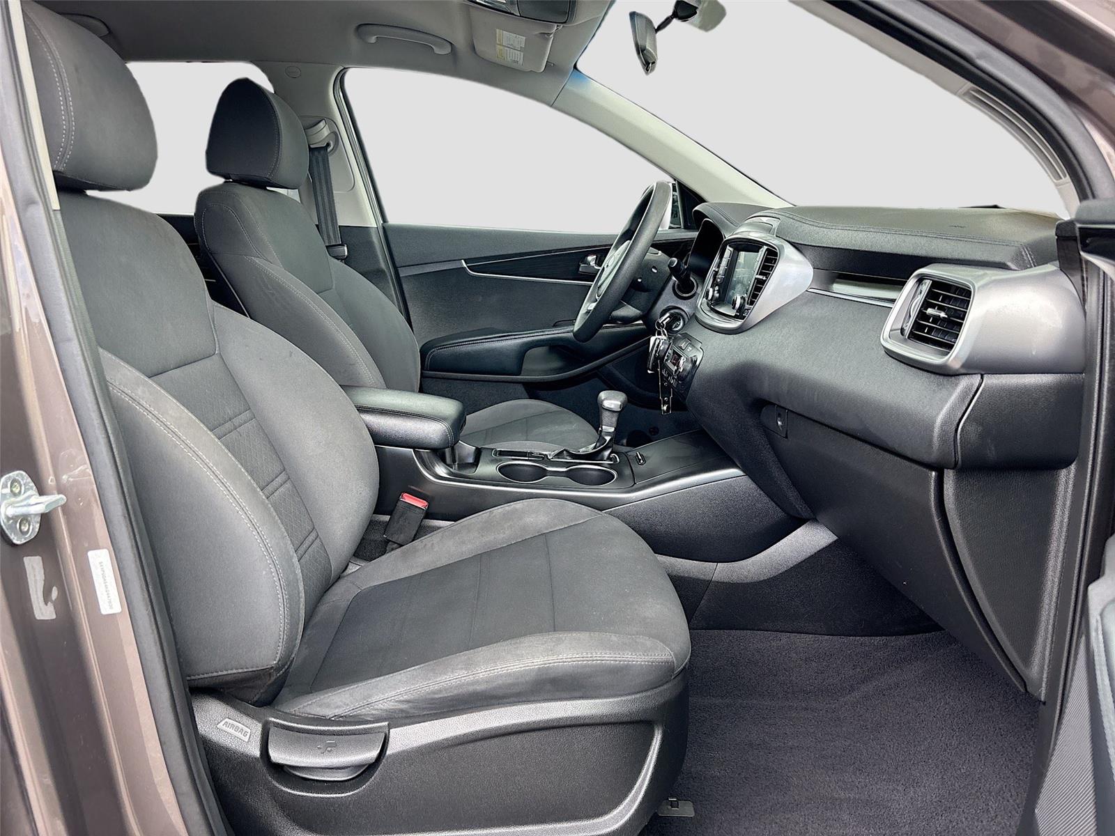 2019 Kia Sorento LX V6