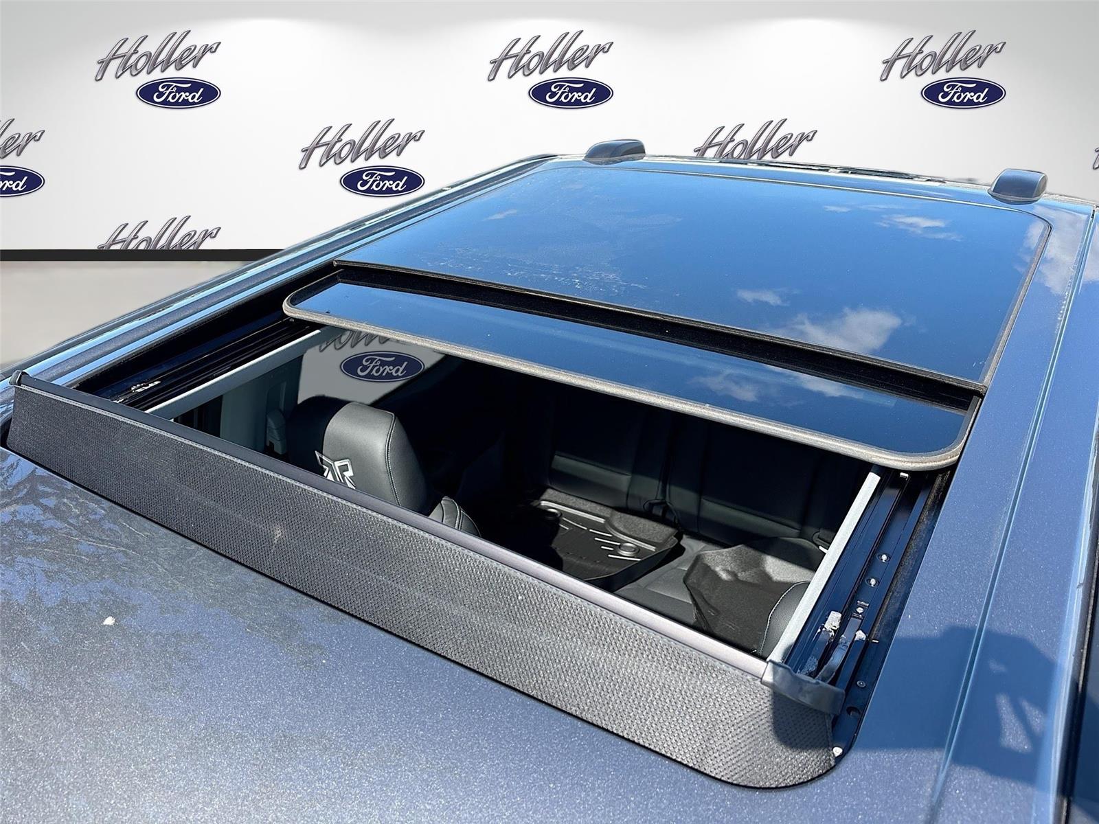 2026 Ford Super Duty F-250 XLT SRW Black Widow