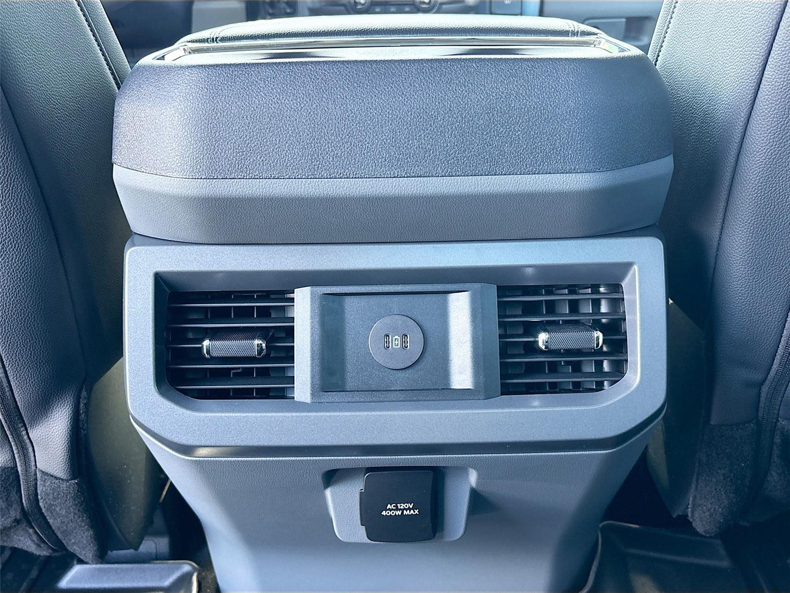 2026 Ford Super Duty F-250 XLT SRW Black Widow