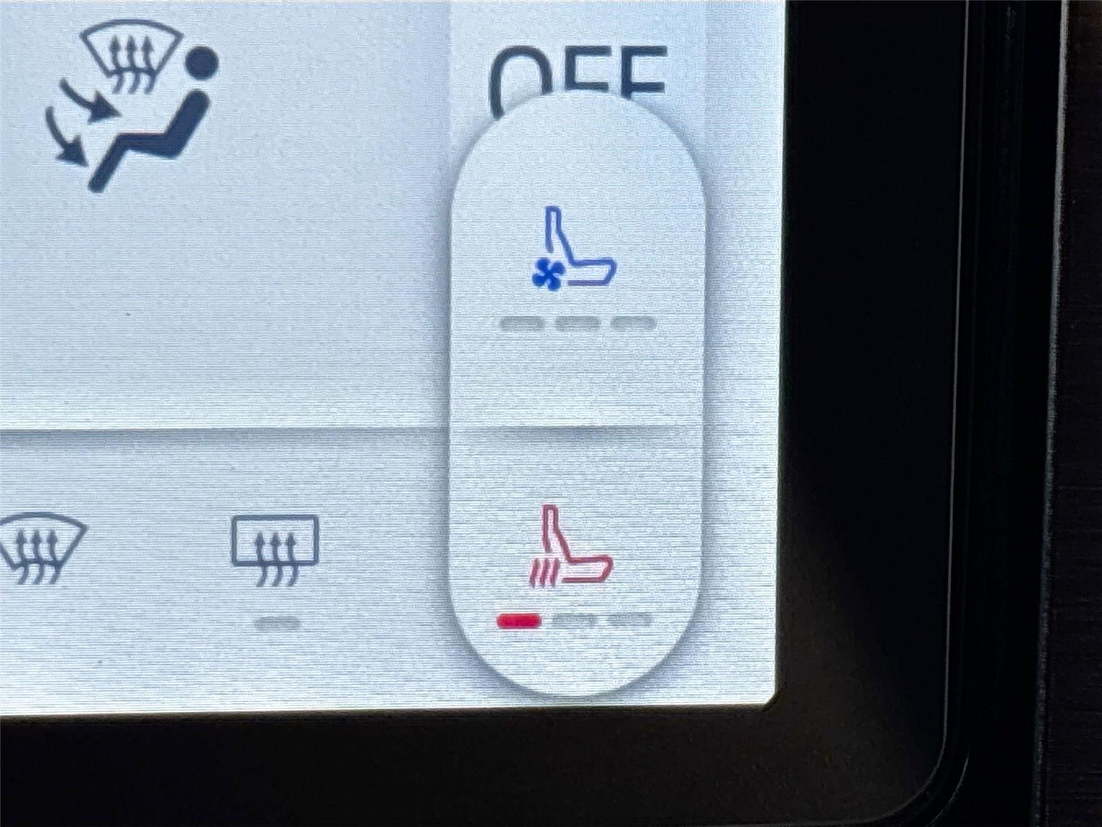 2022 Ford F-150 Lightning LARIAT