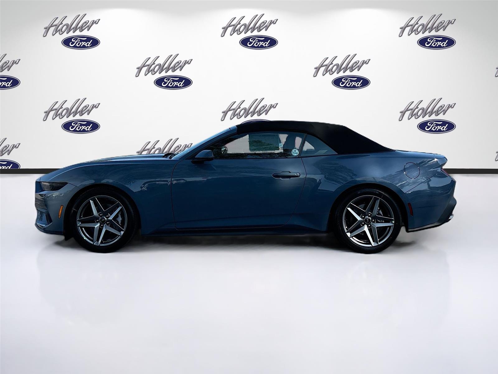 2026 Ford Mustang EcoBoost Premium Convertible photo 4