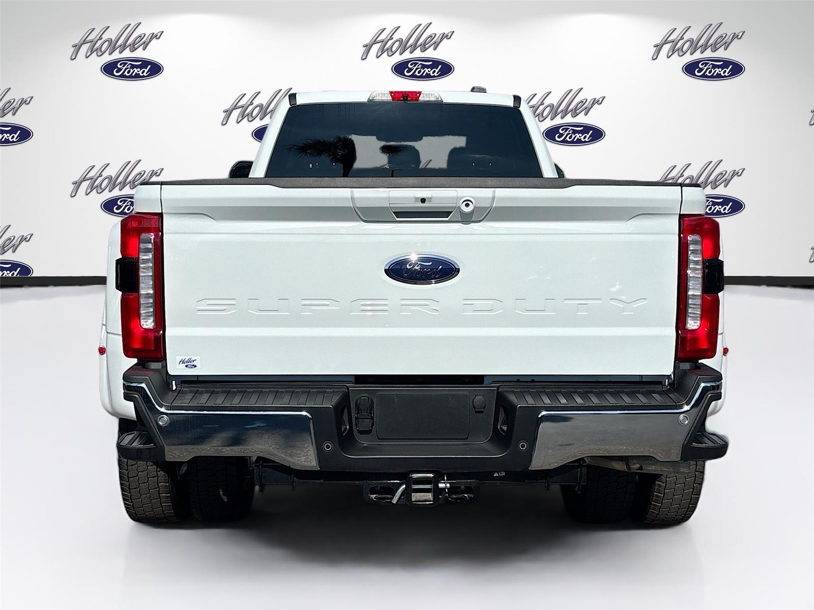 2025 Ford Super Duty F-450 DRW LARIAT