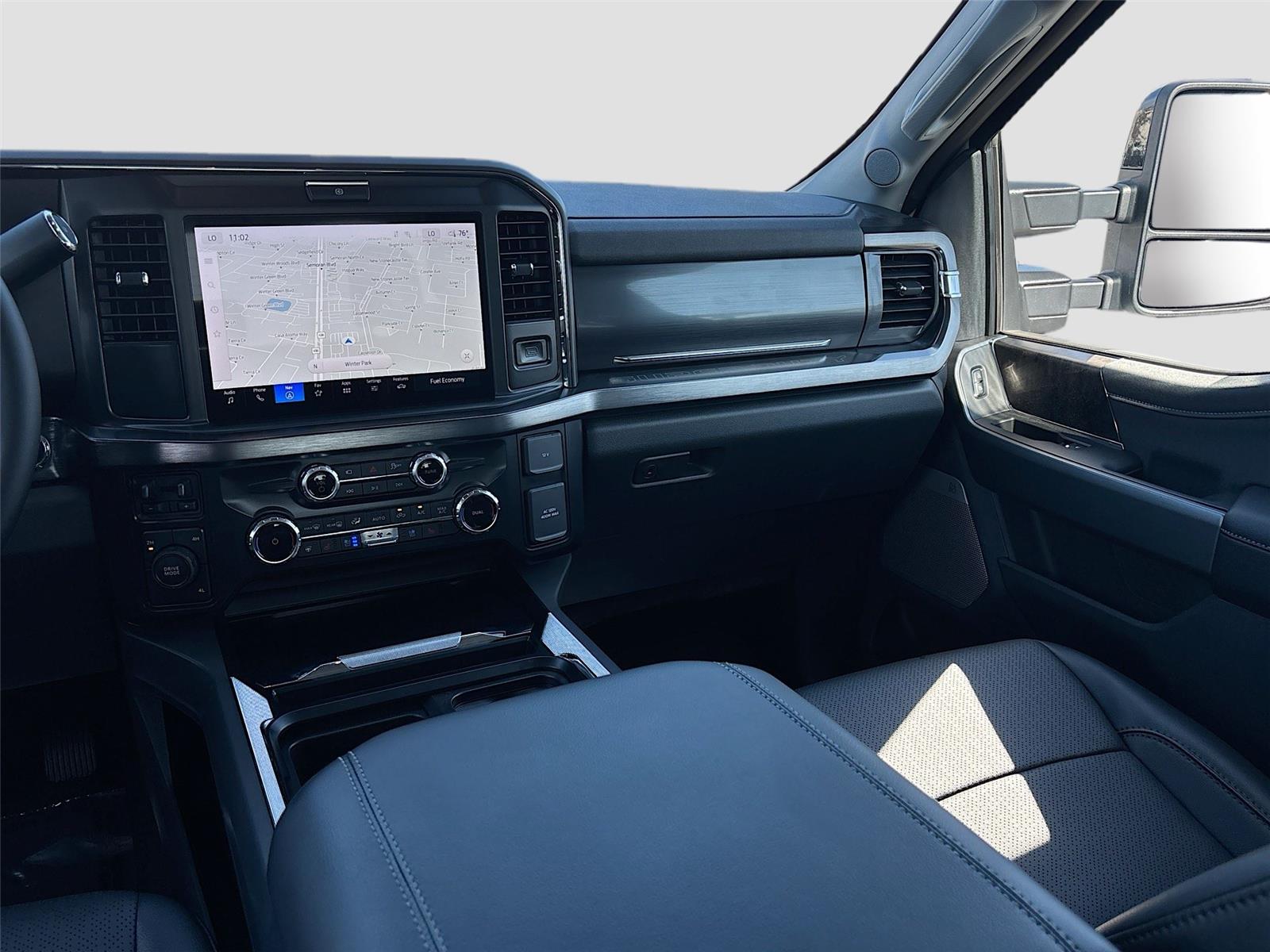 2025 Ford Super Duty F-450 DRW LARIAT