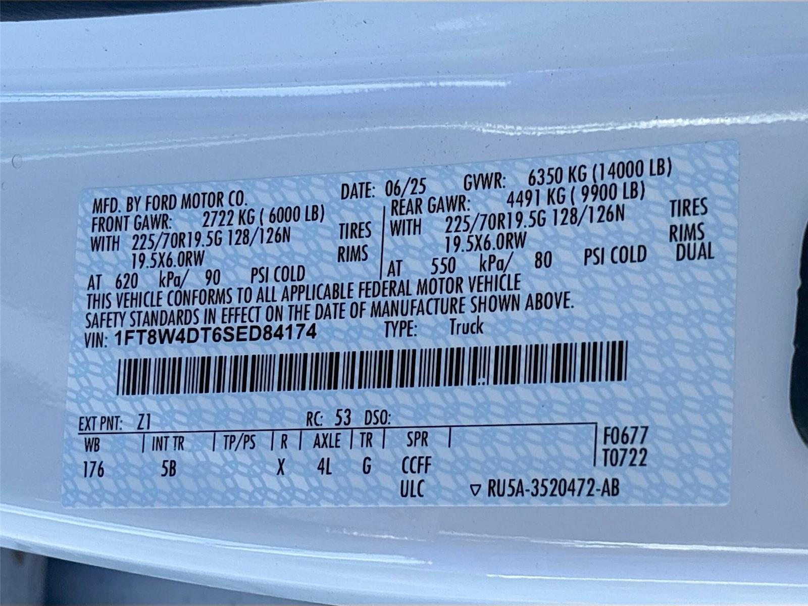 2025 Ford Super Duty F-450 DRW LARIAT