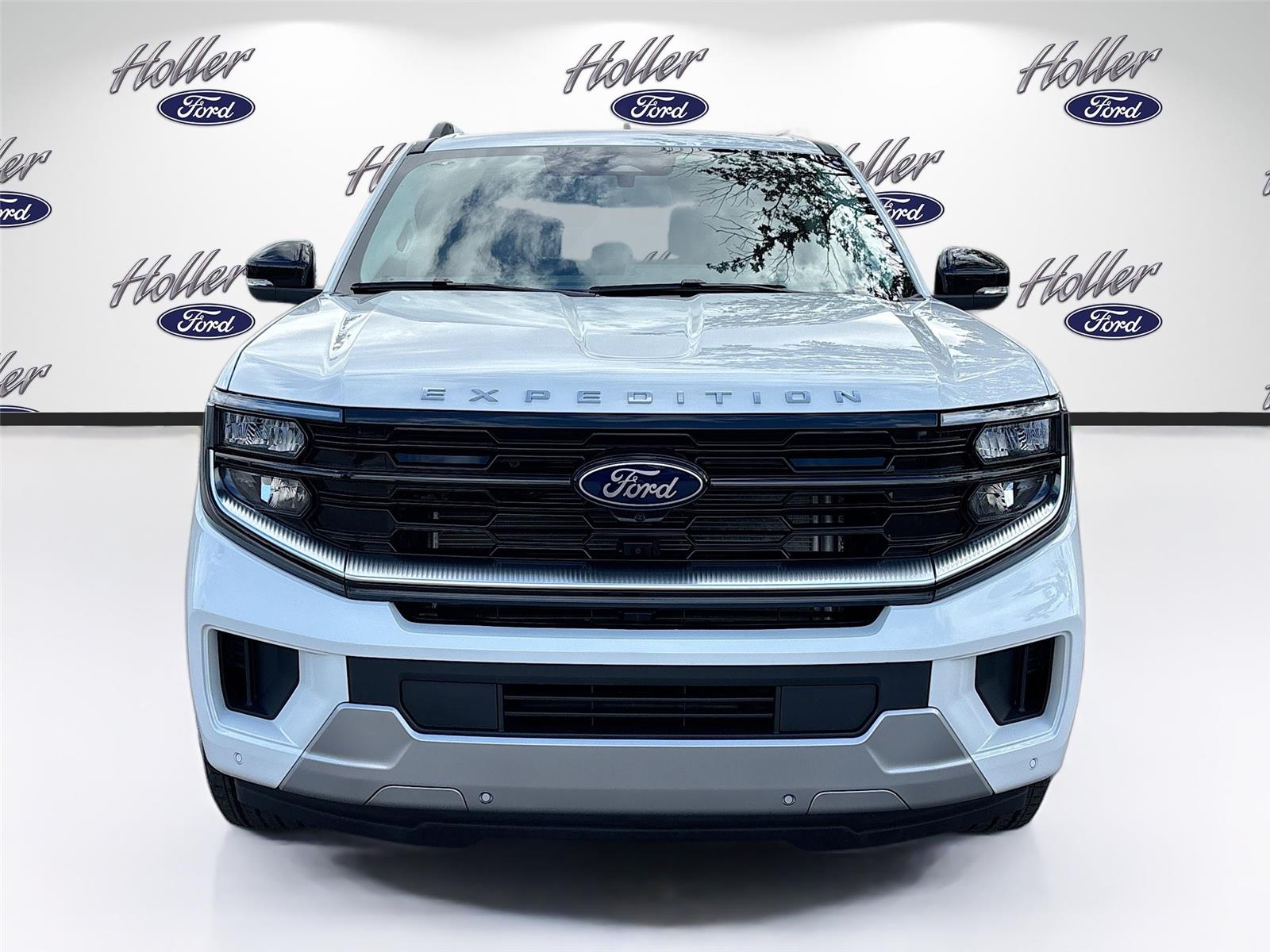 2025 Ford Expedition Platinum photo 2