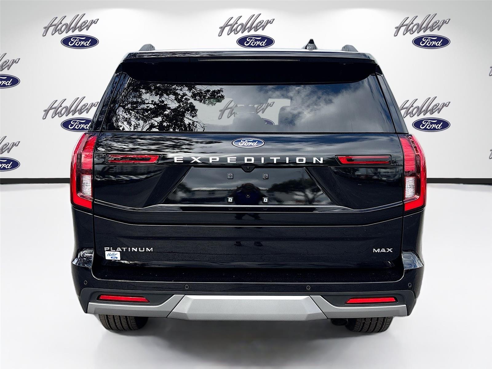 2025 Ford Expedition MAX Platinum photo 3