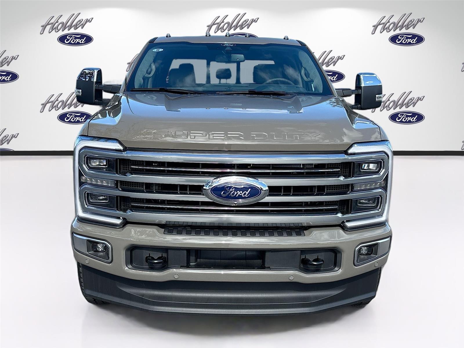 2026 Ford F-250 Platinum photo 2