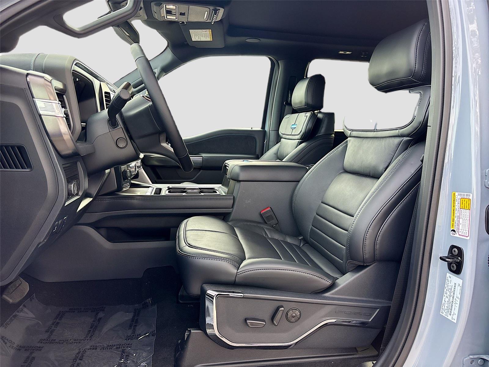 2026 Ford Super Duty F-350 SRW Platinum