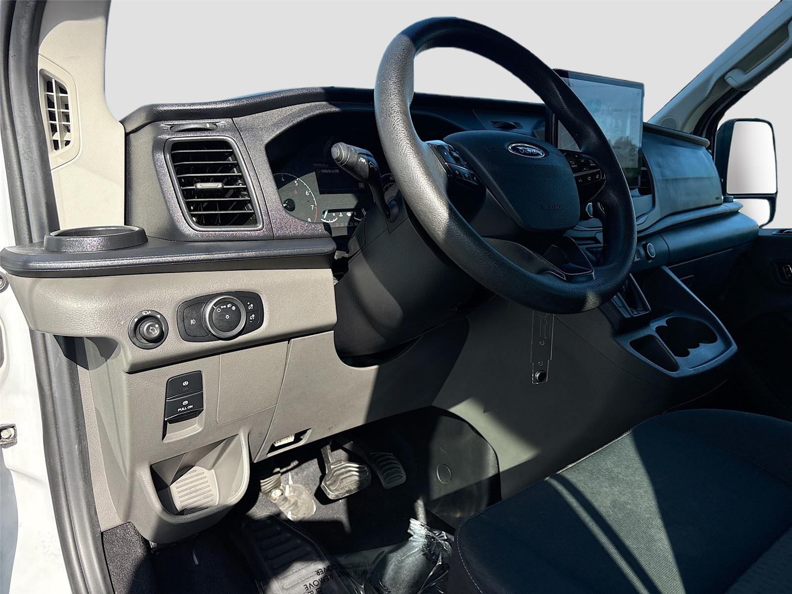 2022 Ford Transit Passenger Wagon XLT