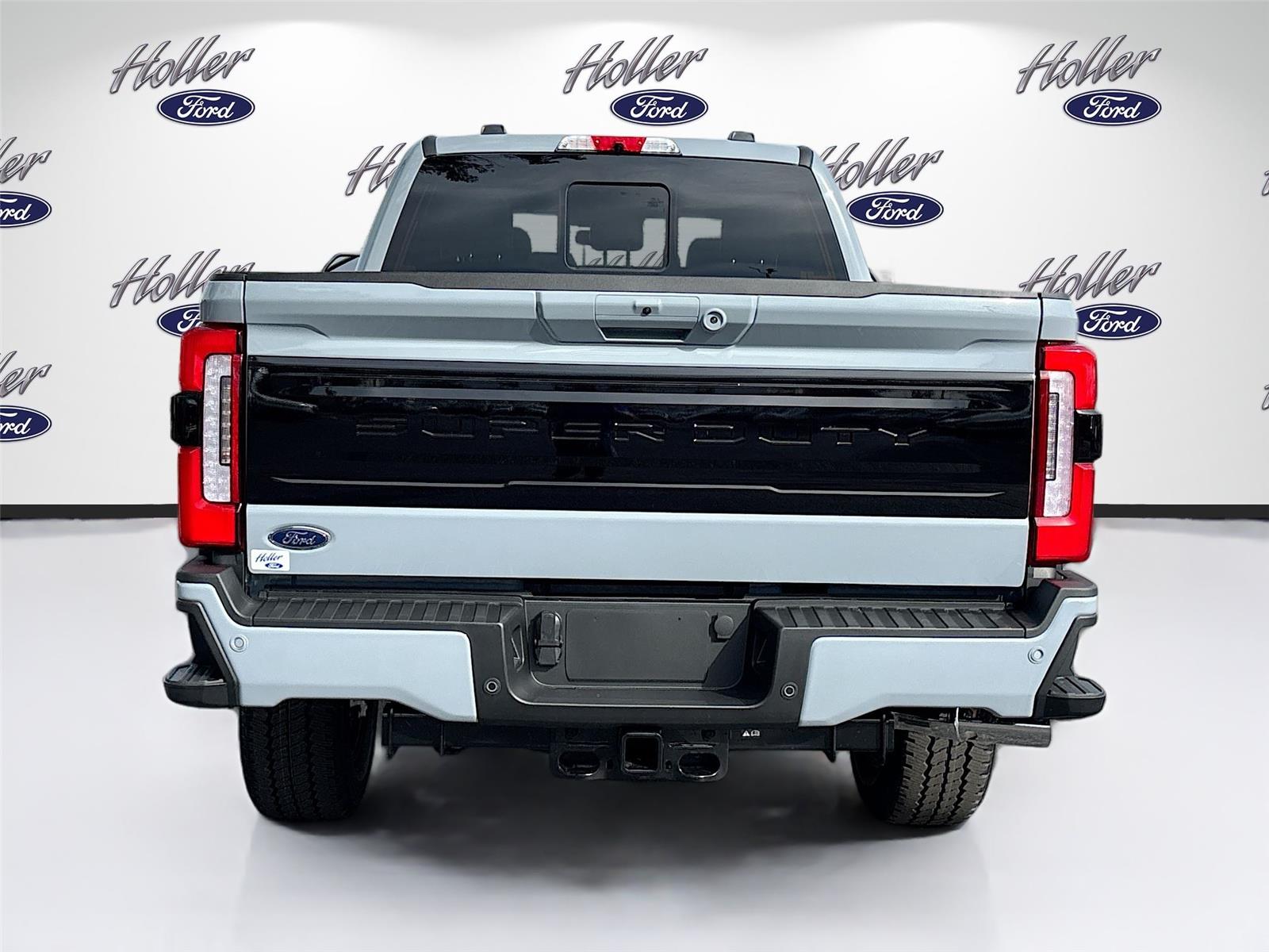 2026 Ford Super Duty F-350 SRW Platinum