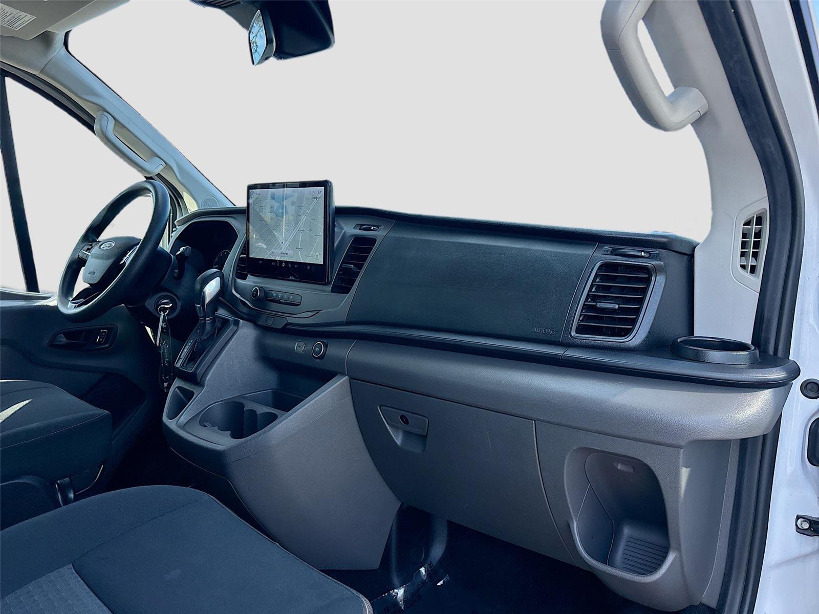 2022 Ford Transit Passenger Wagon XLT