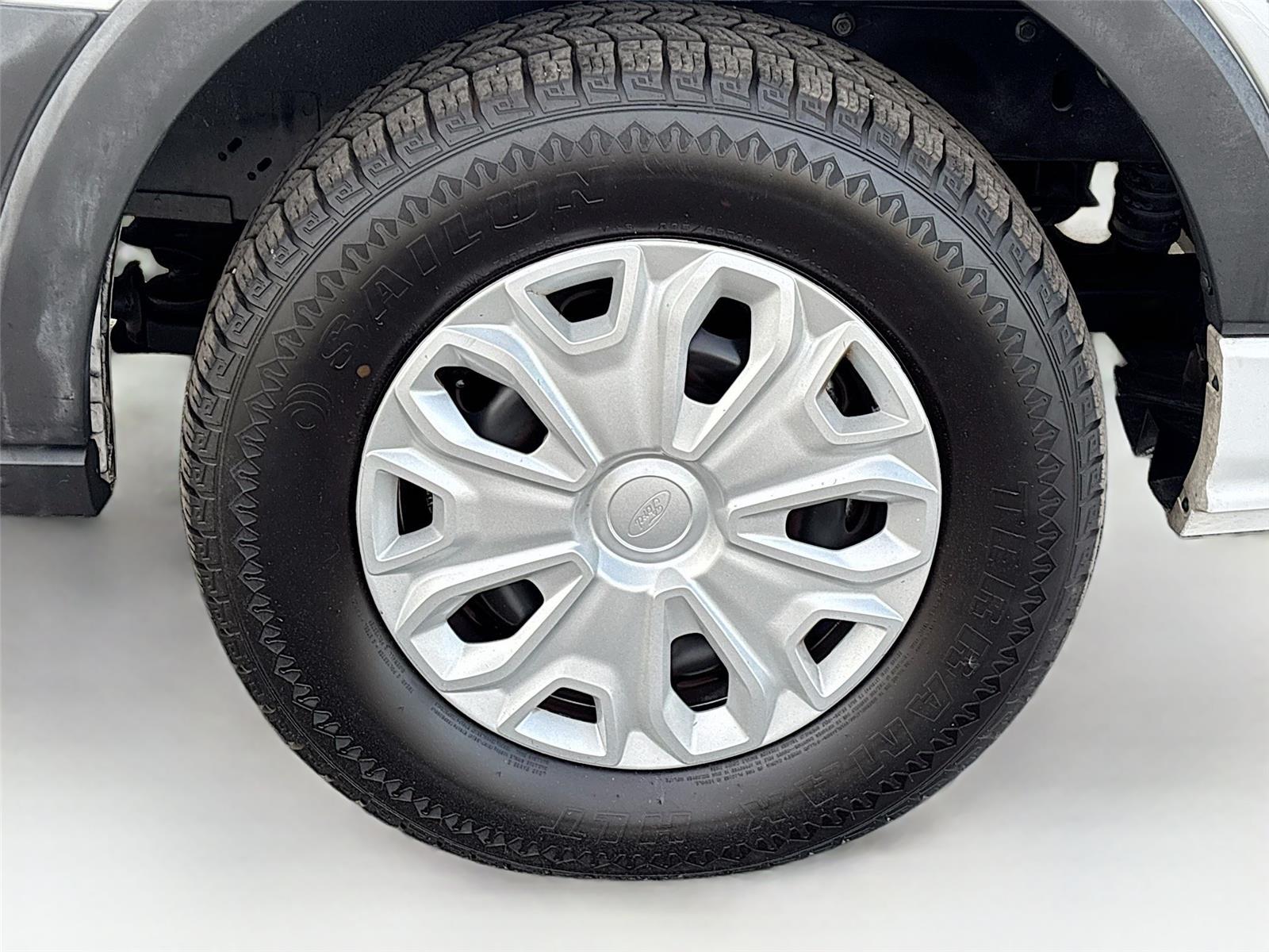 2023 Ford Transit Passenger Wagon XLT