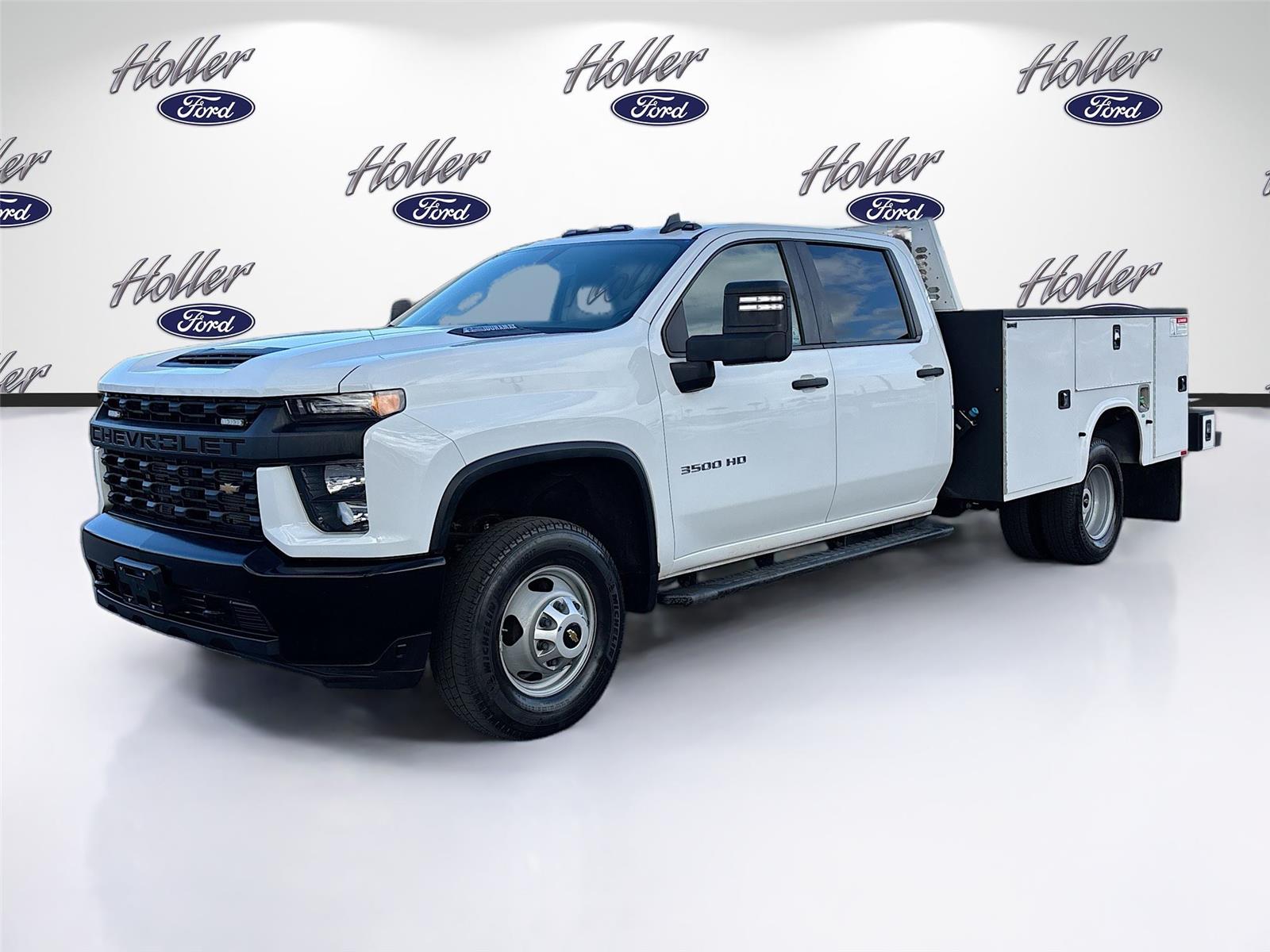 2023 Chevrolet Silverado 3500HD CC Work Truck