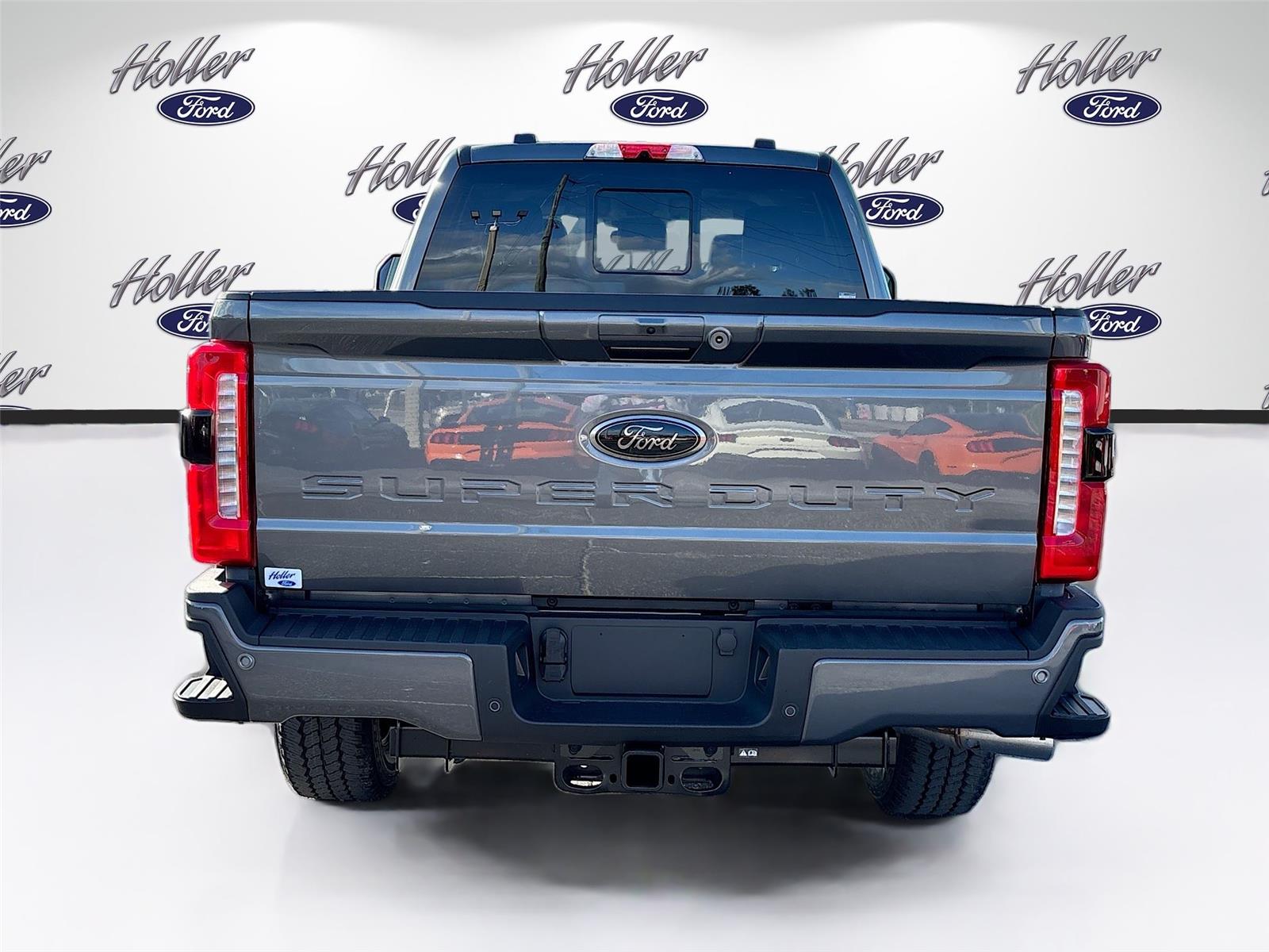 2026 Ford Super Duty F-350 SRW LARIAT