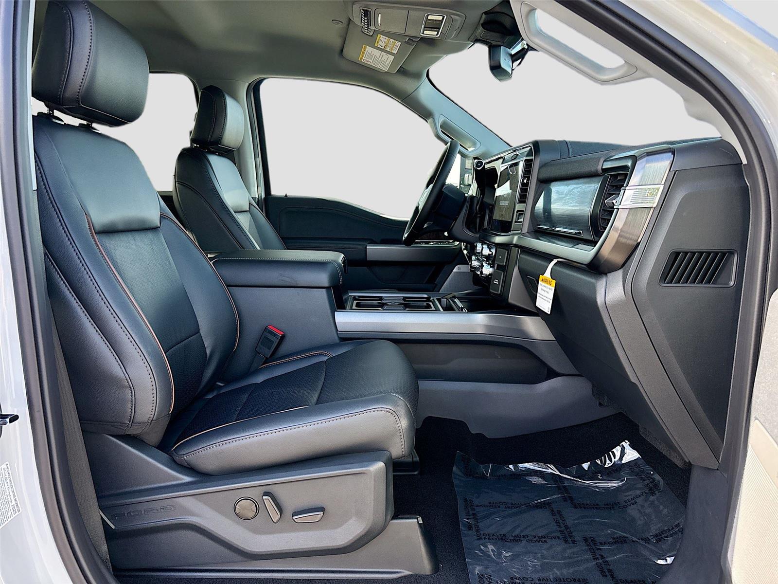 2026 Ford Super Duty F-350 SRW LARIAT