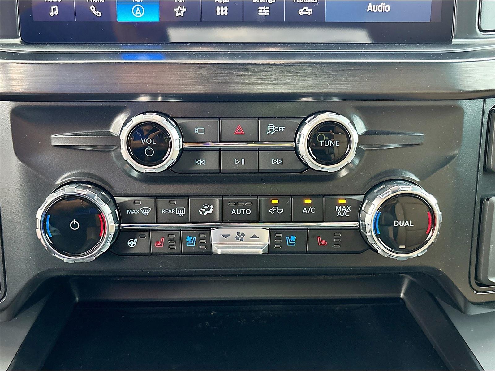 2026 Ford Super Duty F-350 SRW LARIAT