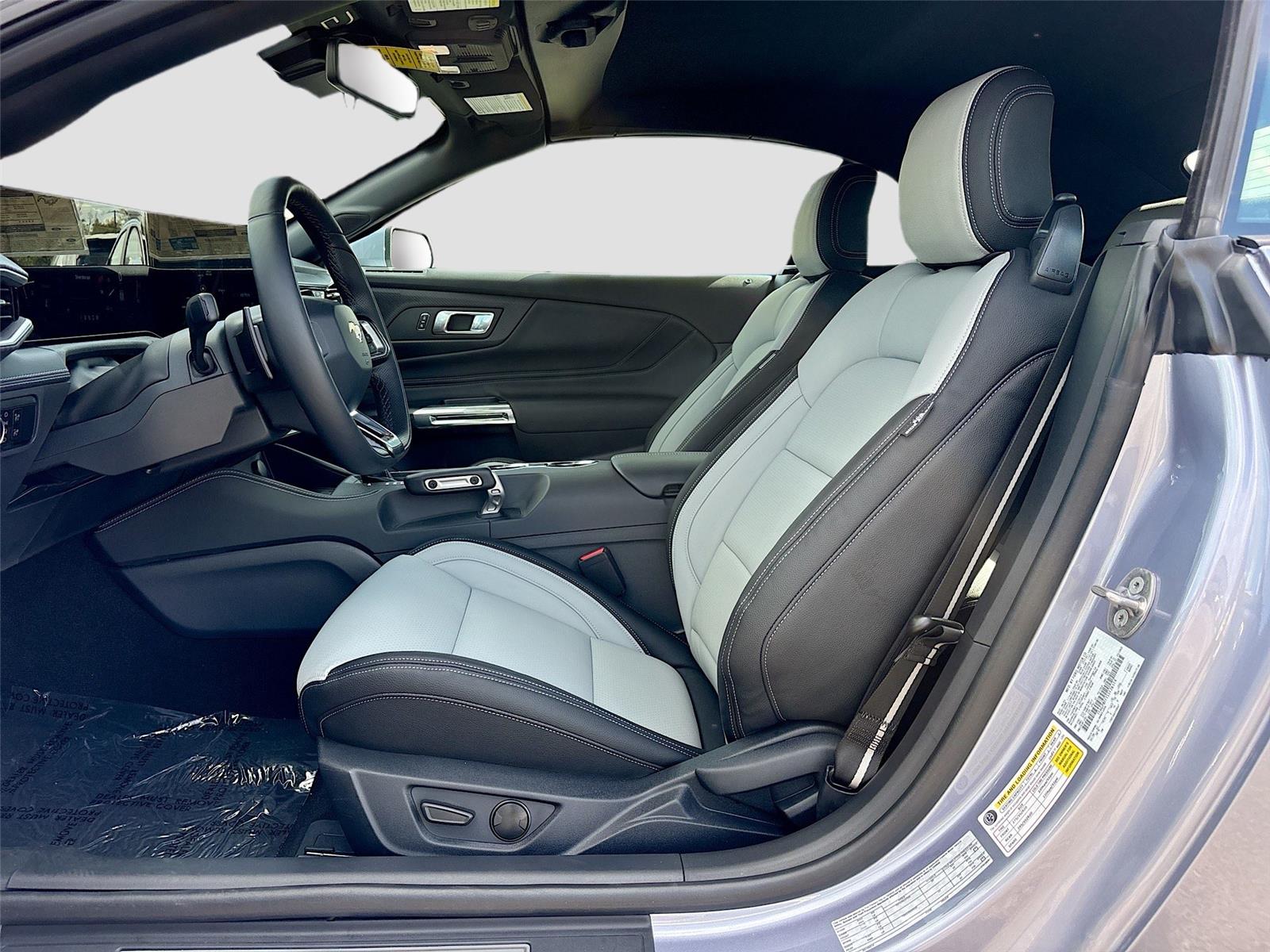 2025 Ford Mustang GT Premium RTR Spec 3