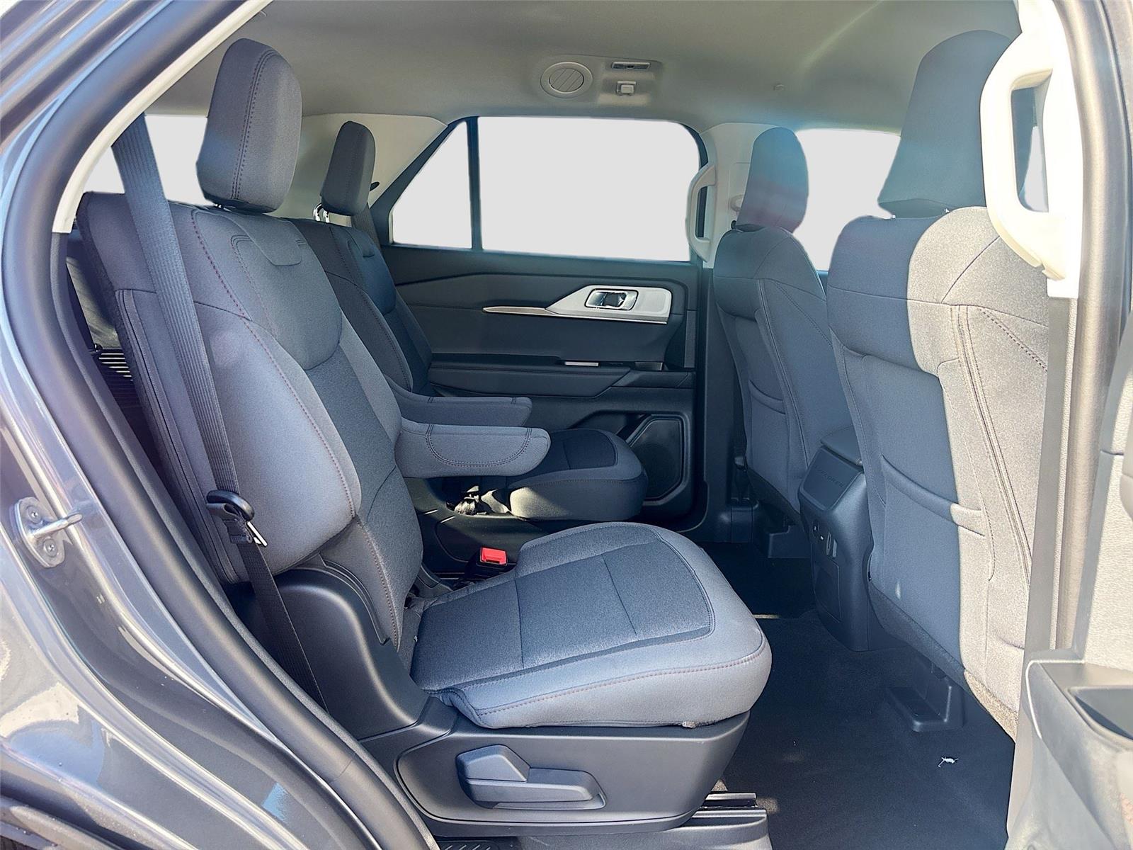 2026 Ford Explorer Active (100A)