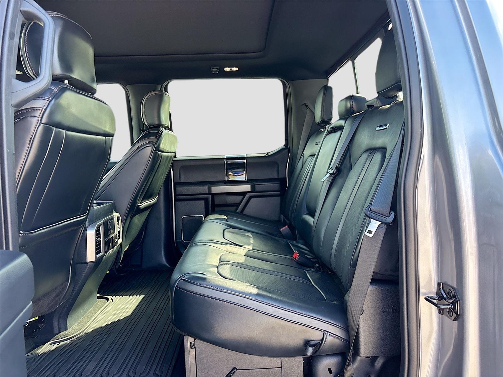 2022 Ford Super Duty F-250 SRW Platinum