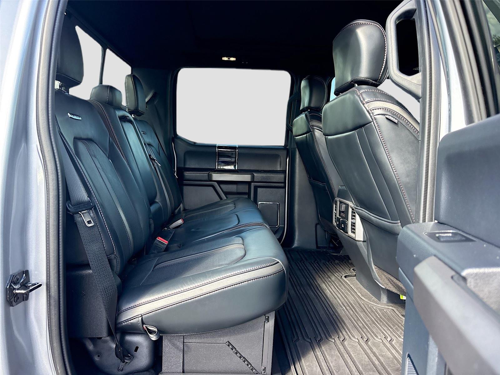 2022 Ford Super Duty F-250 SRW Platinum