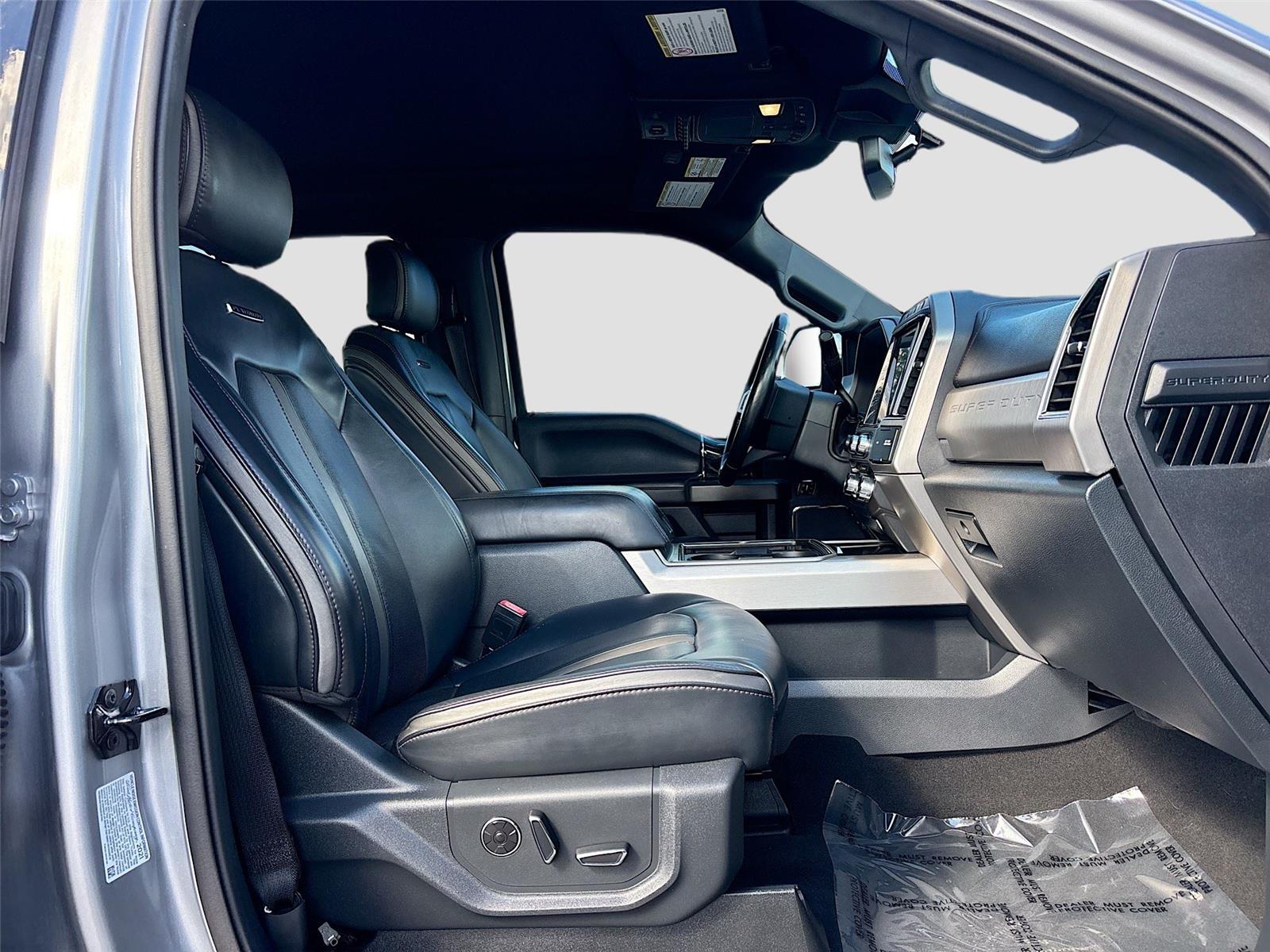 2022 Ford Super Duty F-250 SRW Platinum