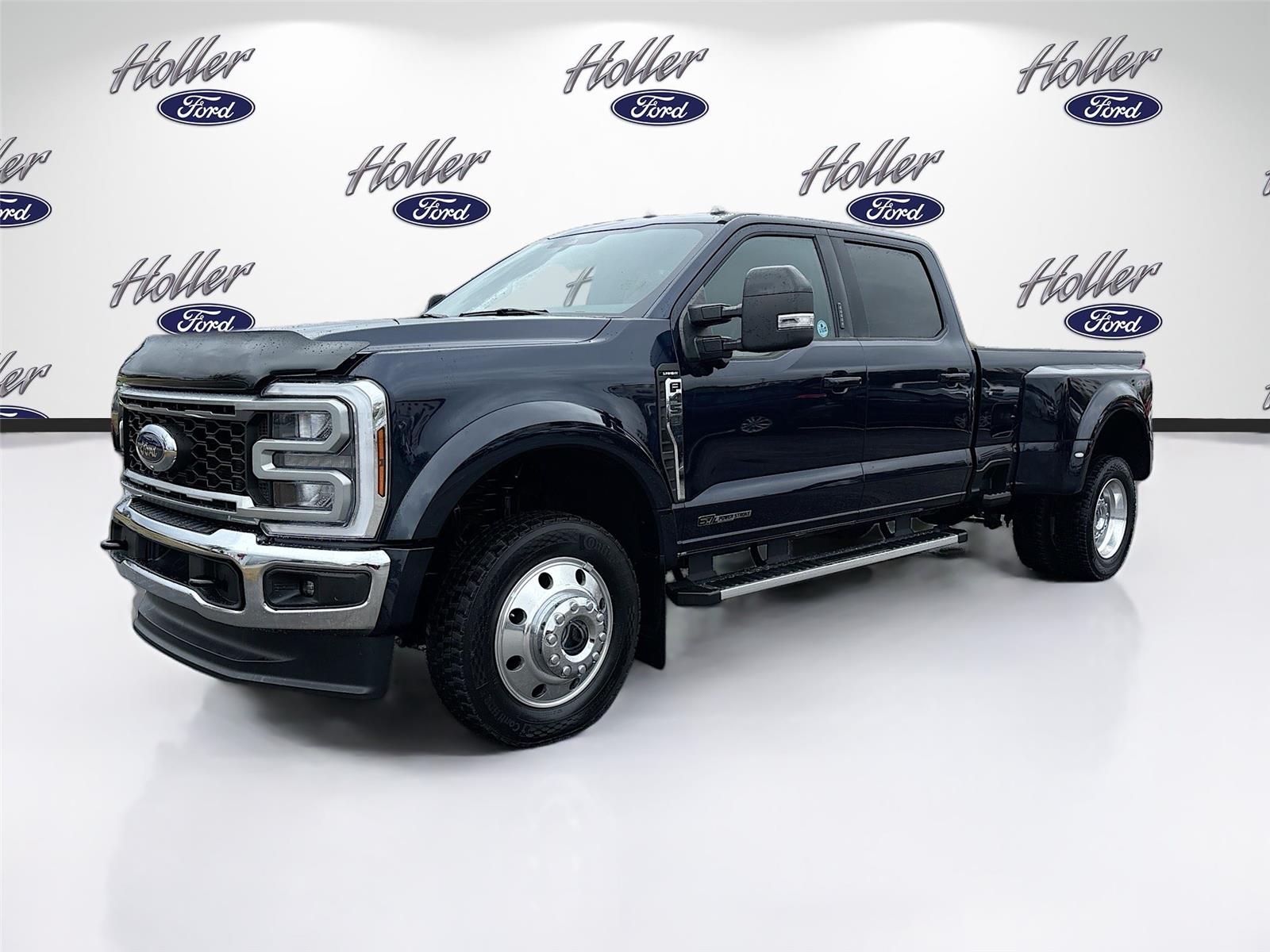 2024 Ford Super Duty F-450 DRW LARIAT