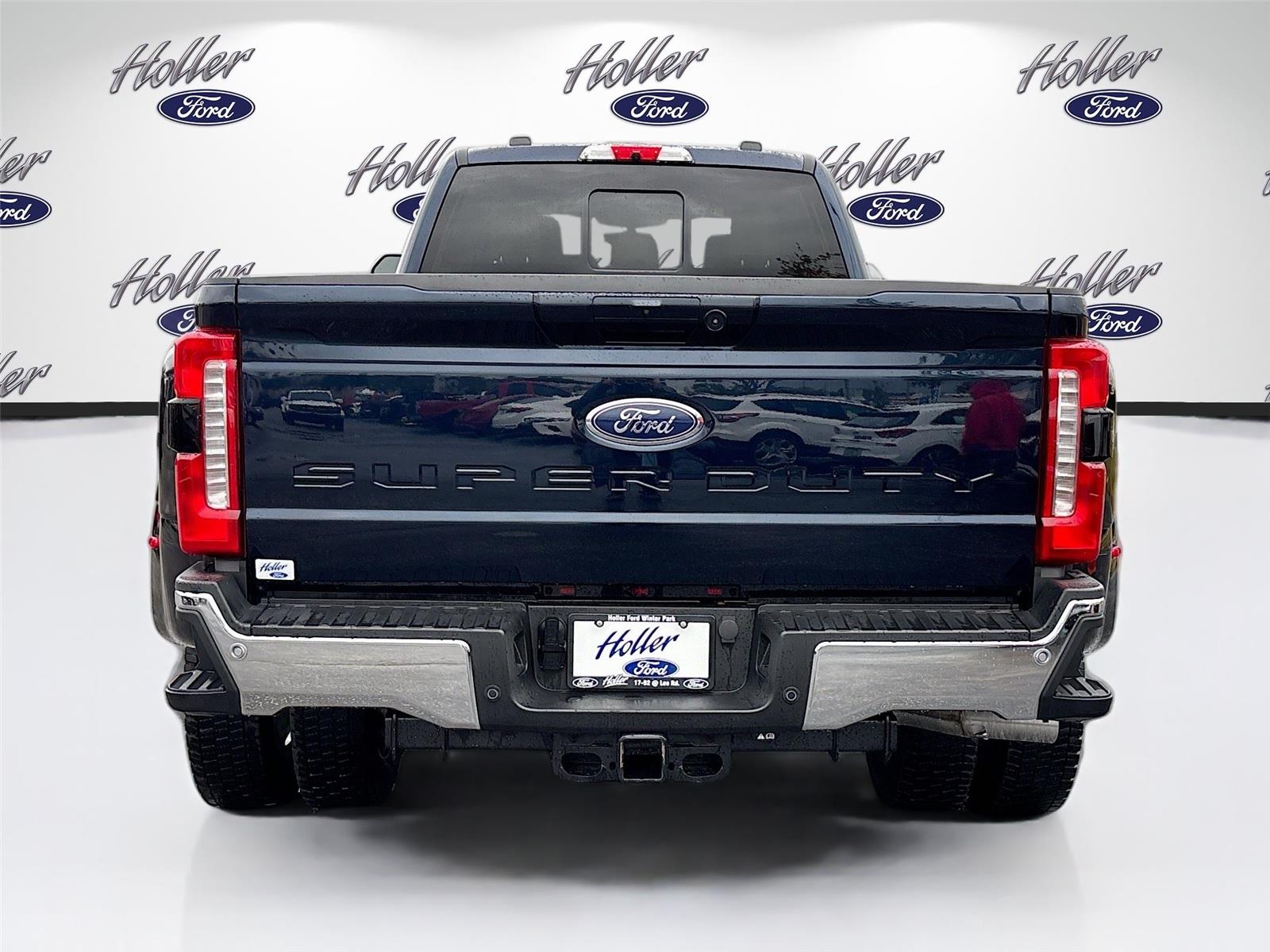 2024 Ford Super Duty F-450 DRW LARIAT