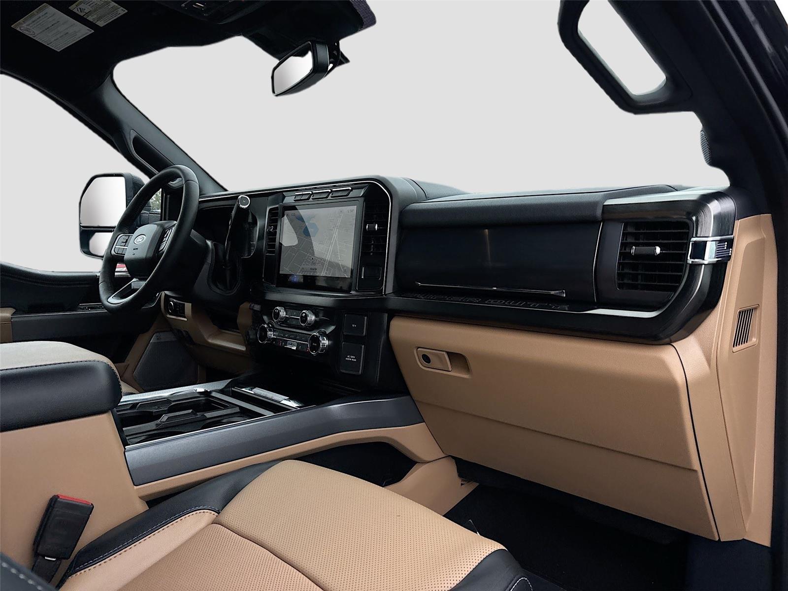 2024 Ford Super Duty F-450 DRW LARIAT