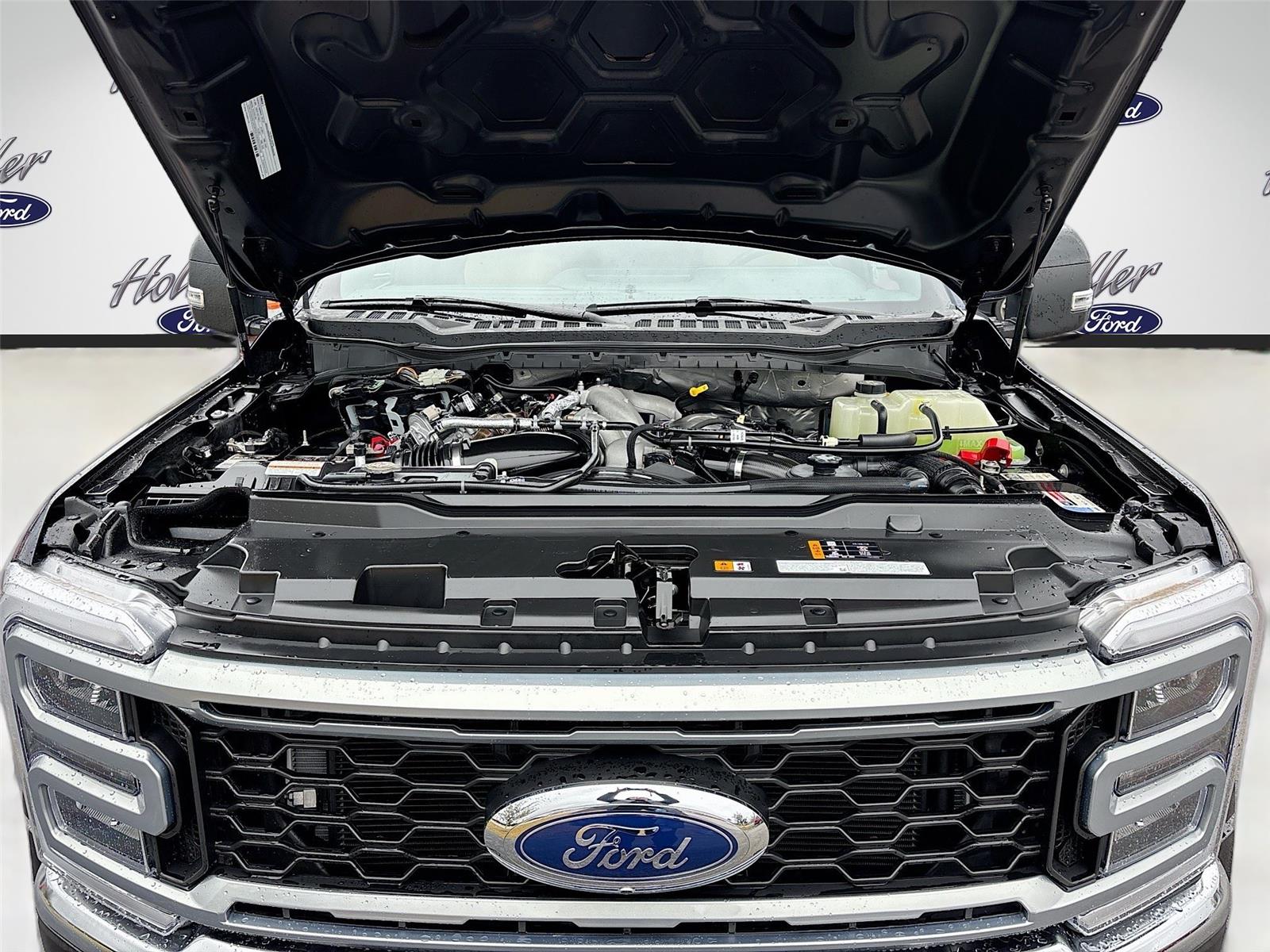 2024 Ford Super Duty F-450 DRW LARIAT