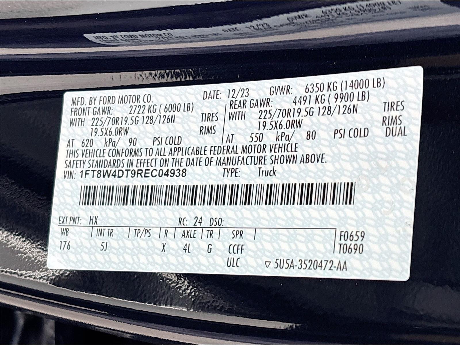 2024 Ford Super Duty F-450 DRW LARIAT