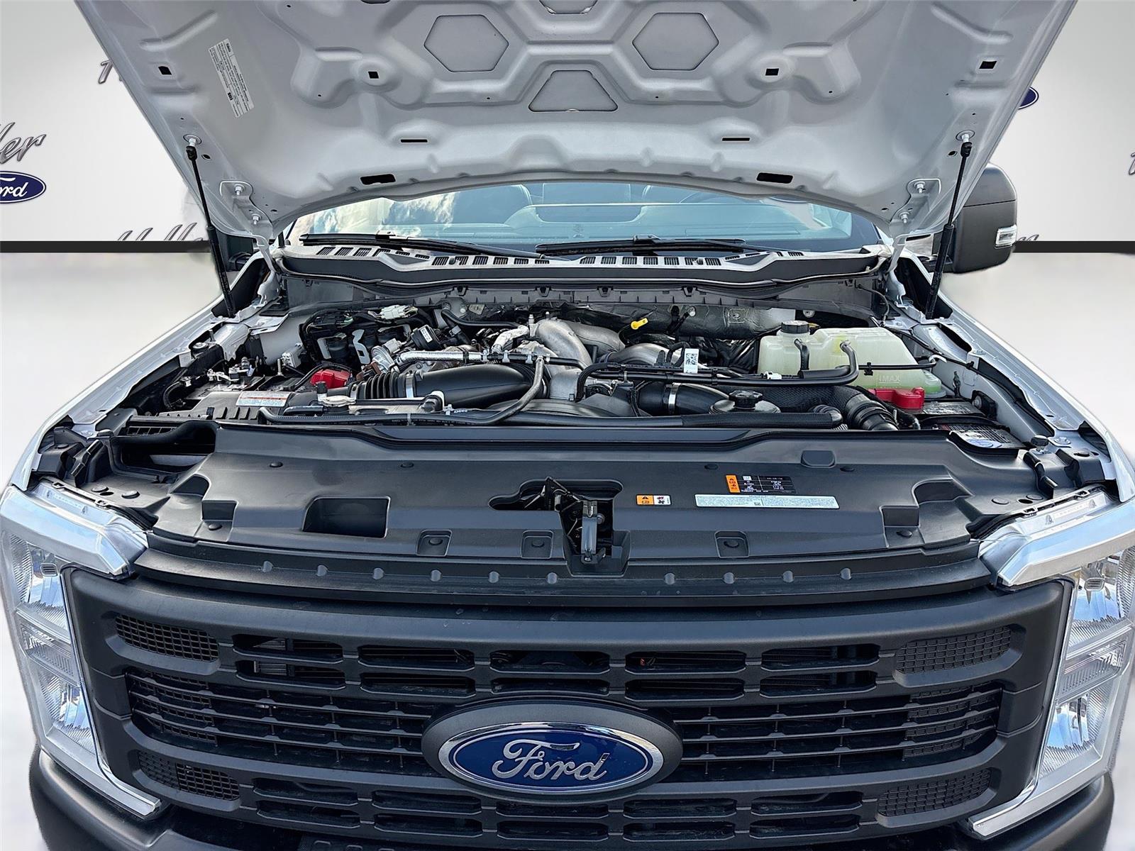 2026 Ford Super Duty F-350 DRW XL