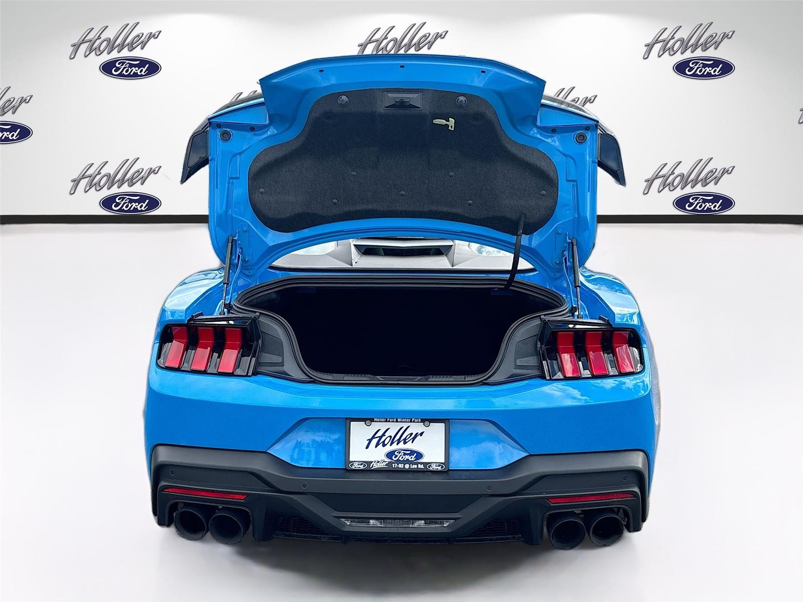 2025 Ford Mustang Dark Horse