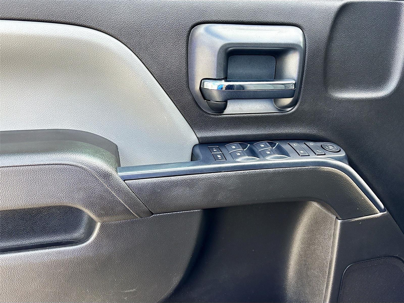 2017 Chevrolet Silverado 1500 Custom