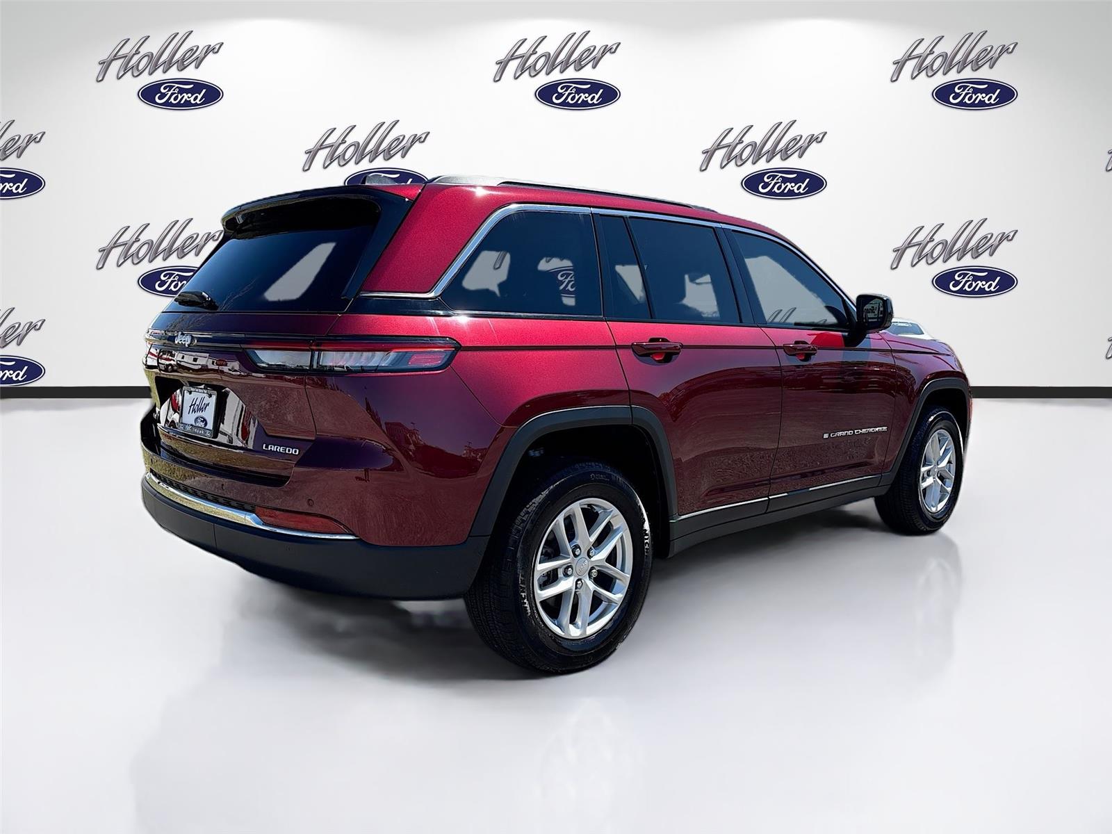 2024 Jeep Grand Cherokee Laredo X