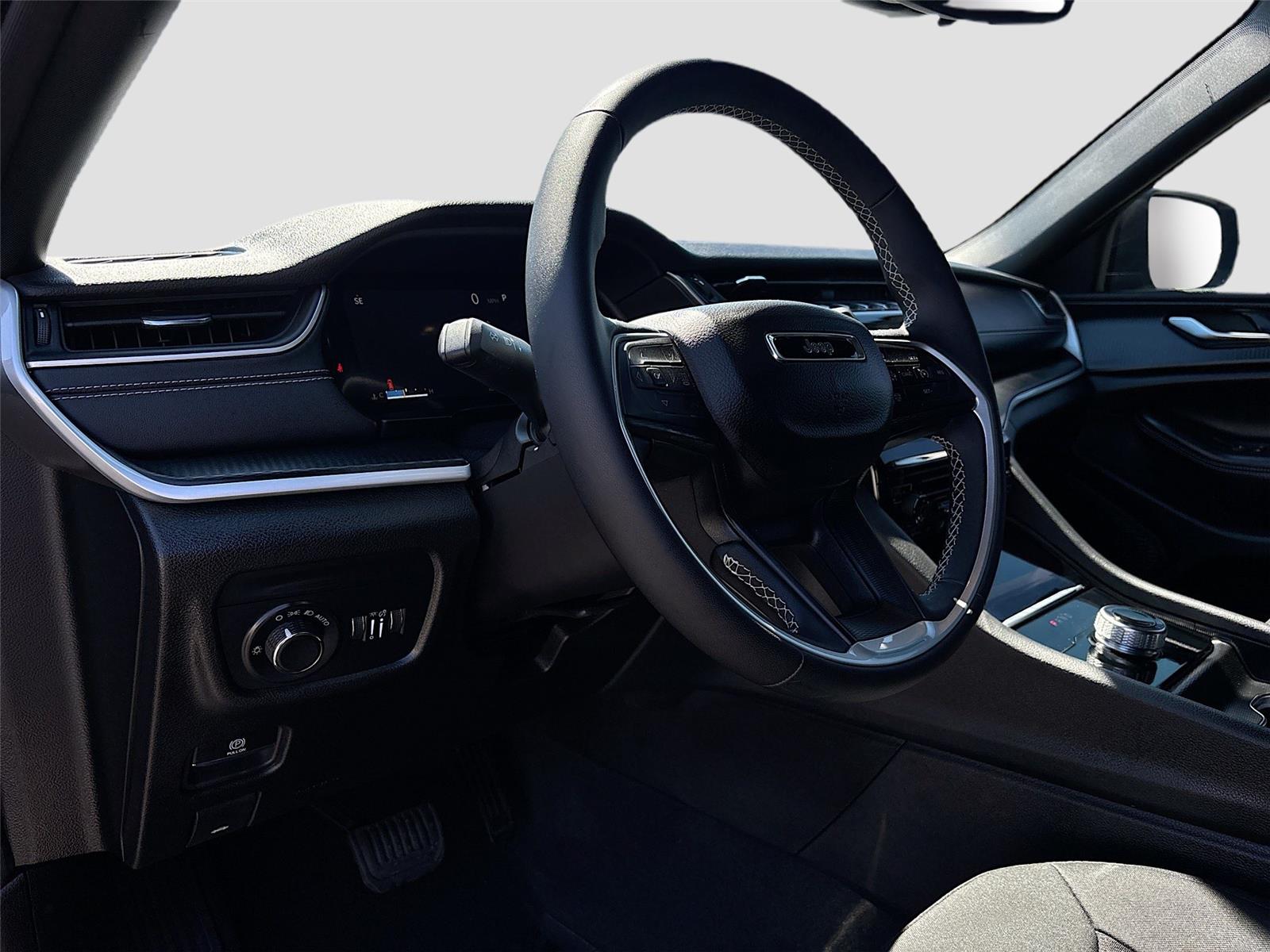 2024 Jeep Grand Cherokee Laredo X