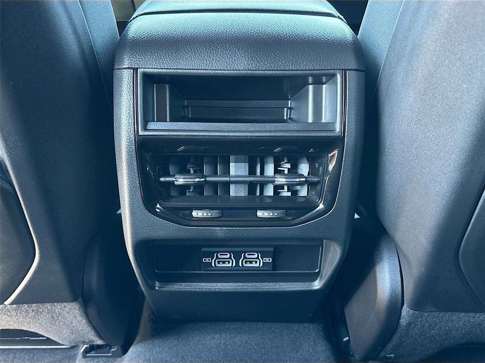 2024 Jeep Grand Cherokee Laredo X