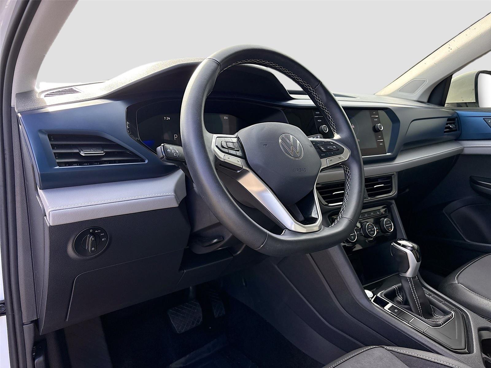 2024 Volkswagen Taos SE