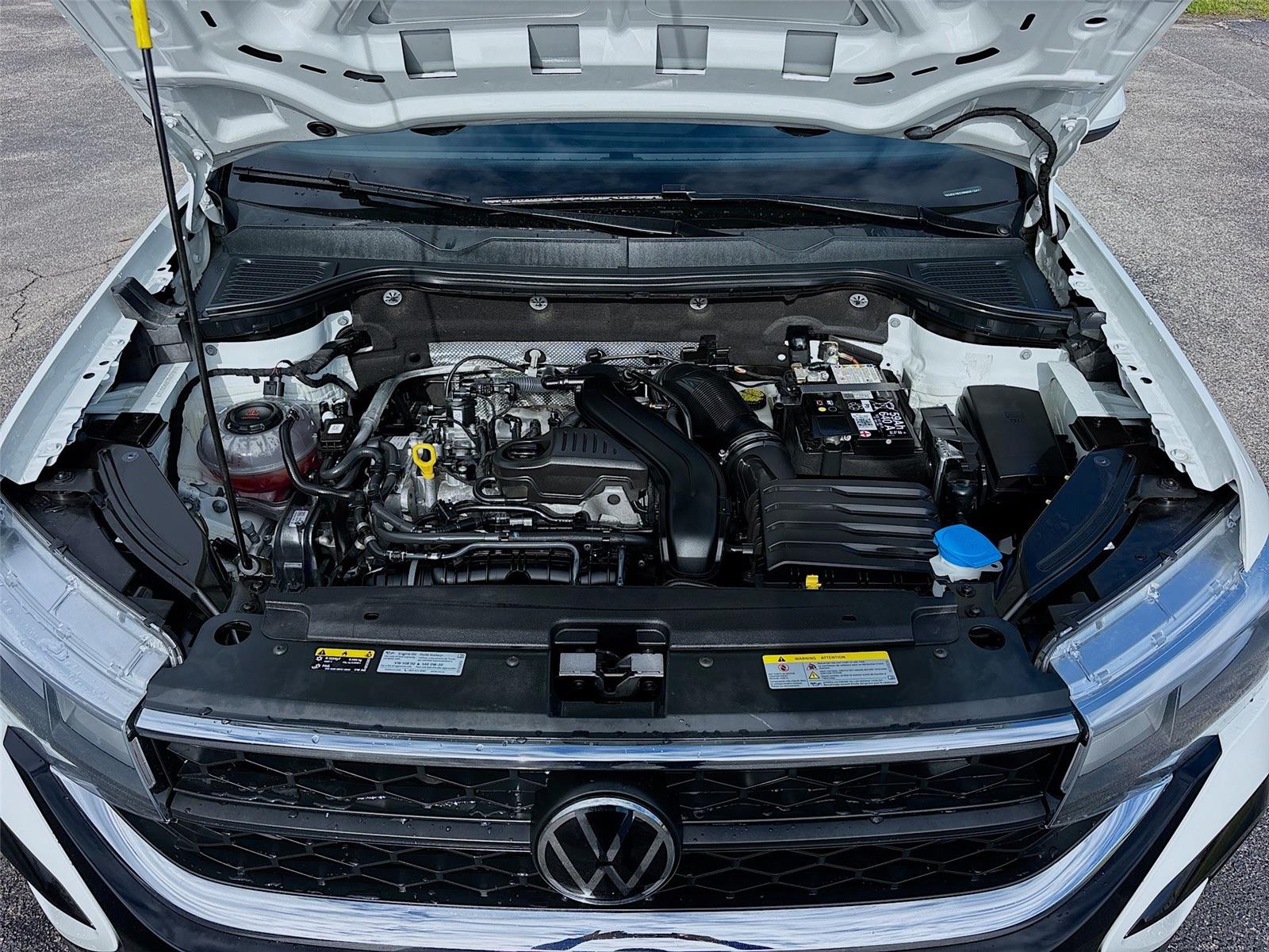 2024 Volkswagen Taos SE