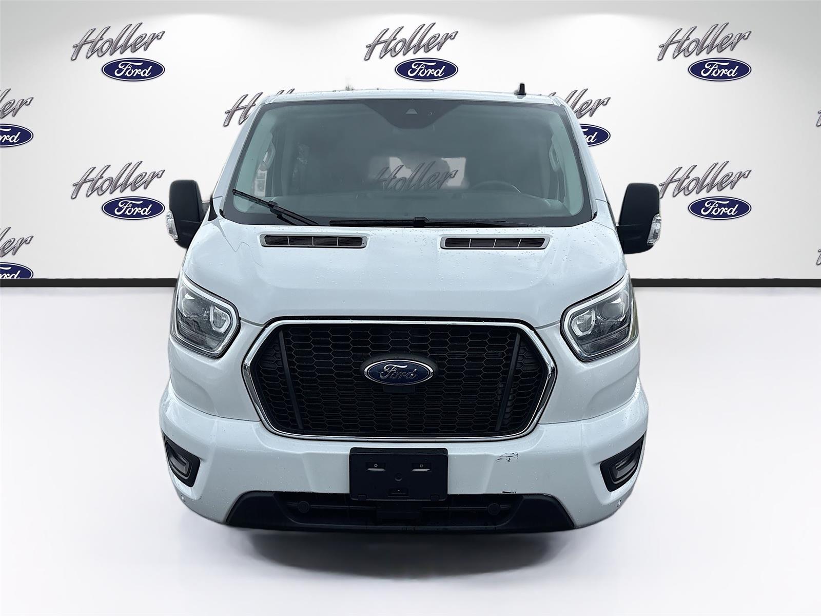 2023 Ford Transit Passenger Wagon XLT
