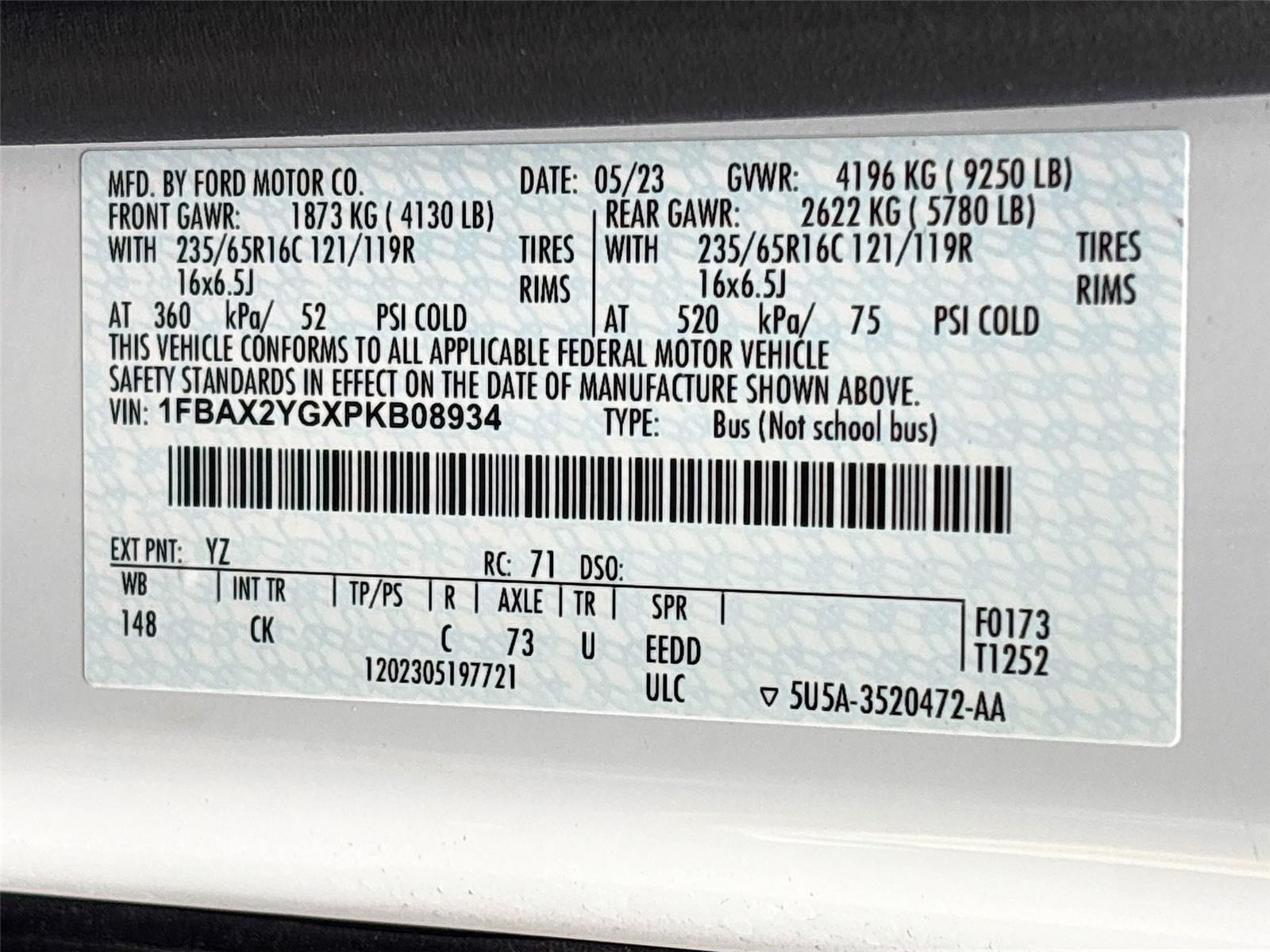 2023 Ford Transit Passenger Wagon XLT