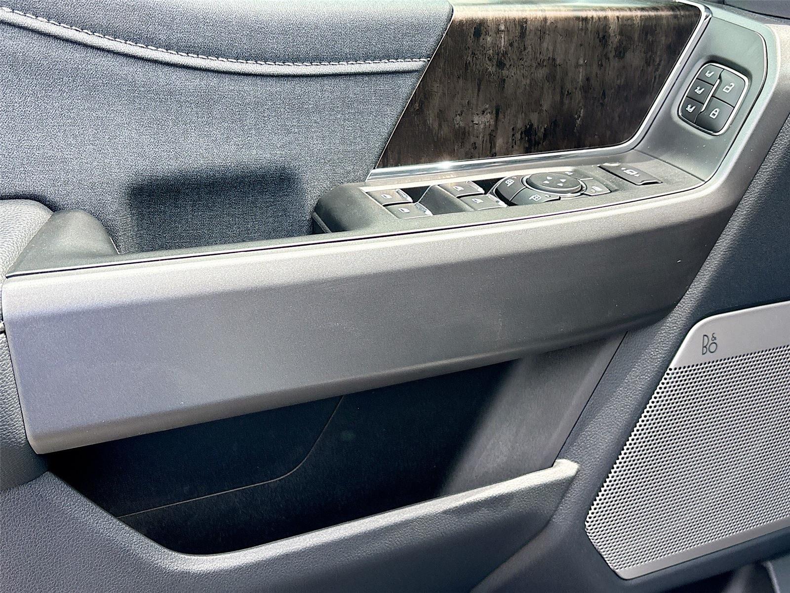 2026 Ford Super Duty F-350 DRW LARIAT