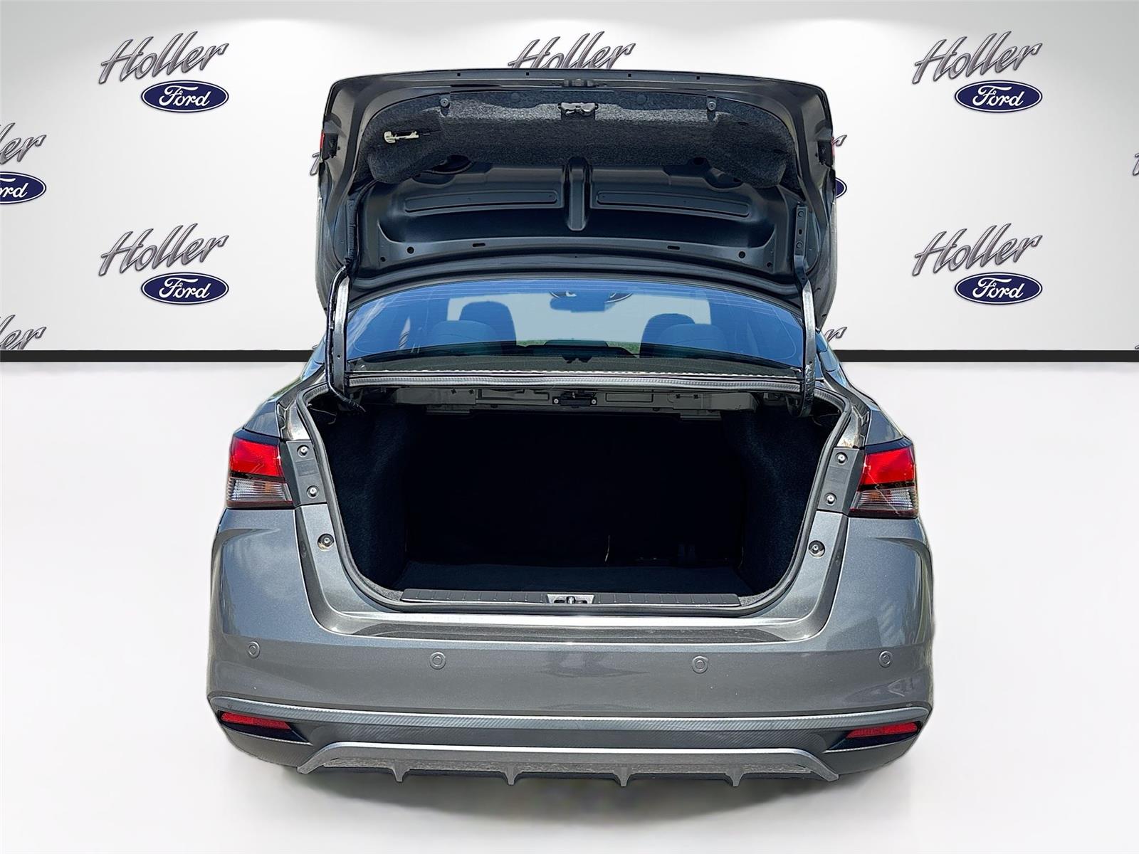 2020 Nissan Versa SV