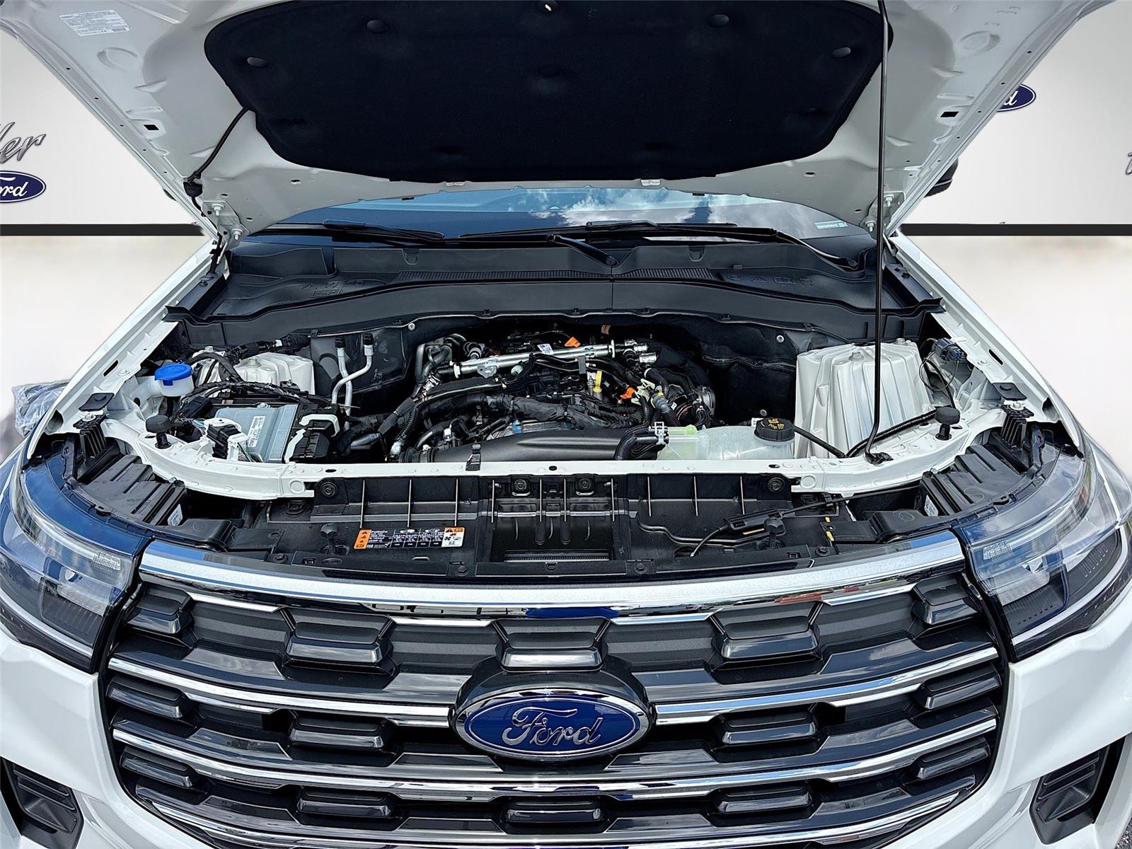 2026 Ford Explorer Active w/200A Pkg