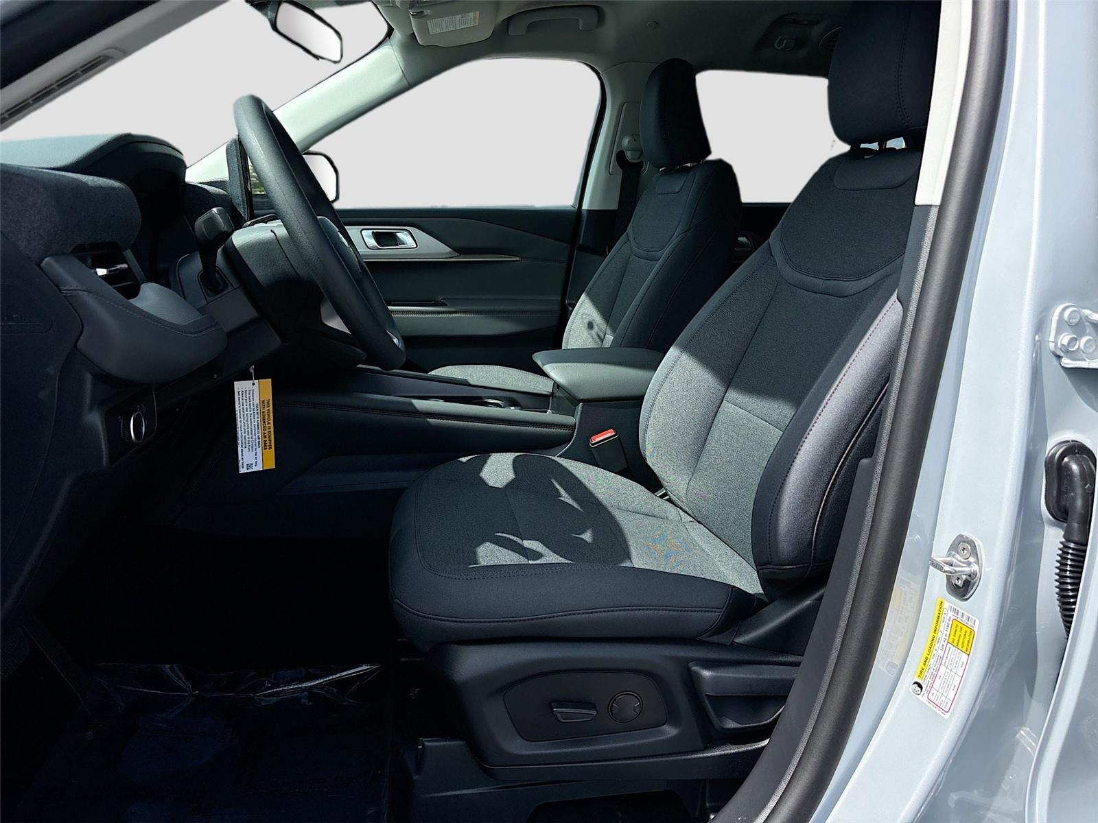 2026 Ford Explorer Active w/100A Pkg