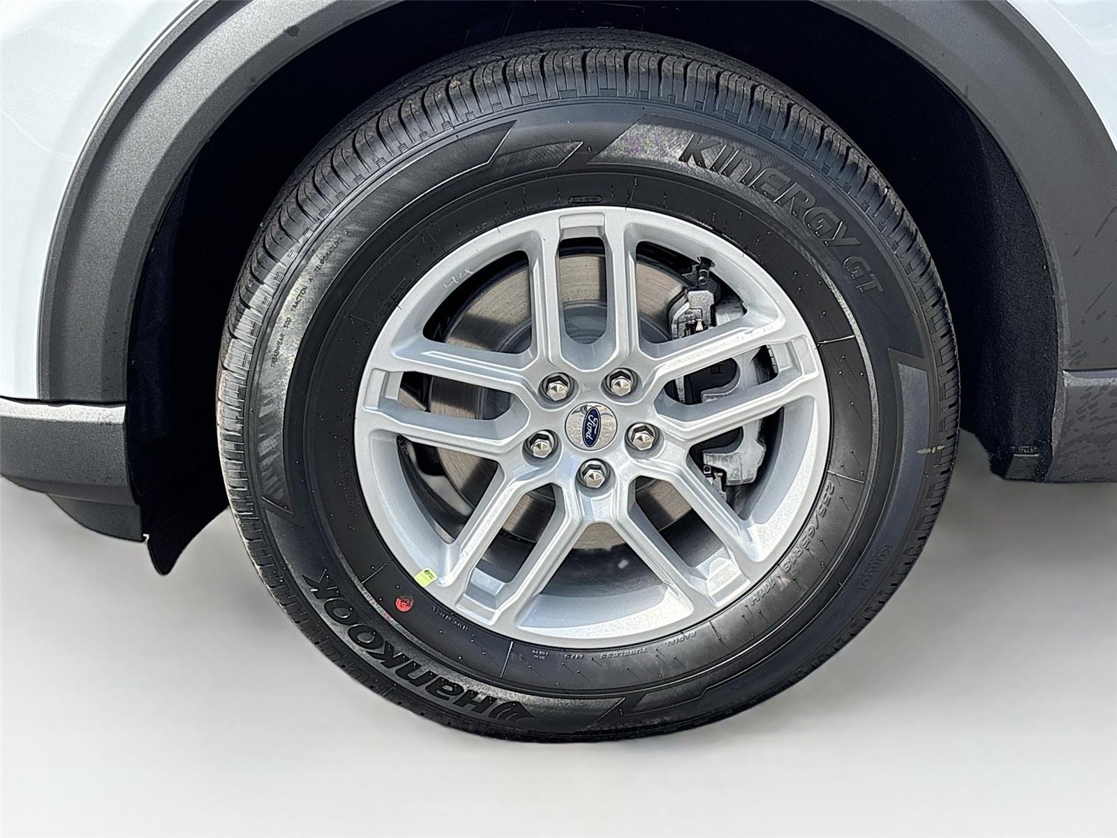 2026 Ford Explorer Active w/100A Pkg